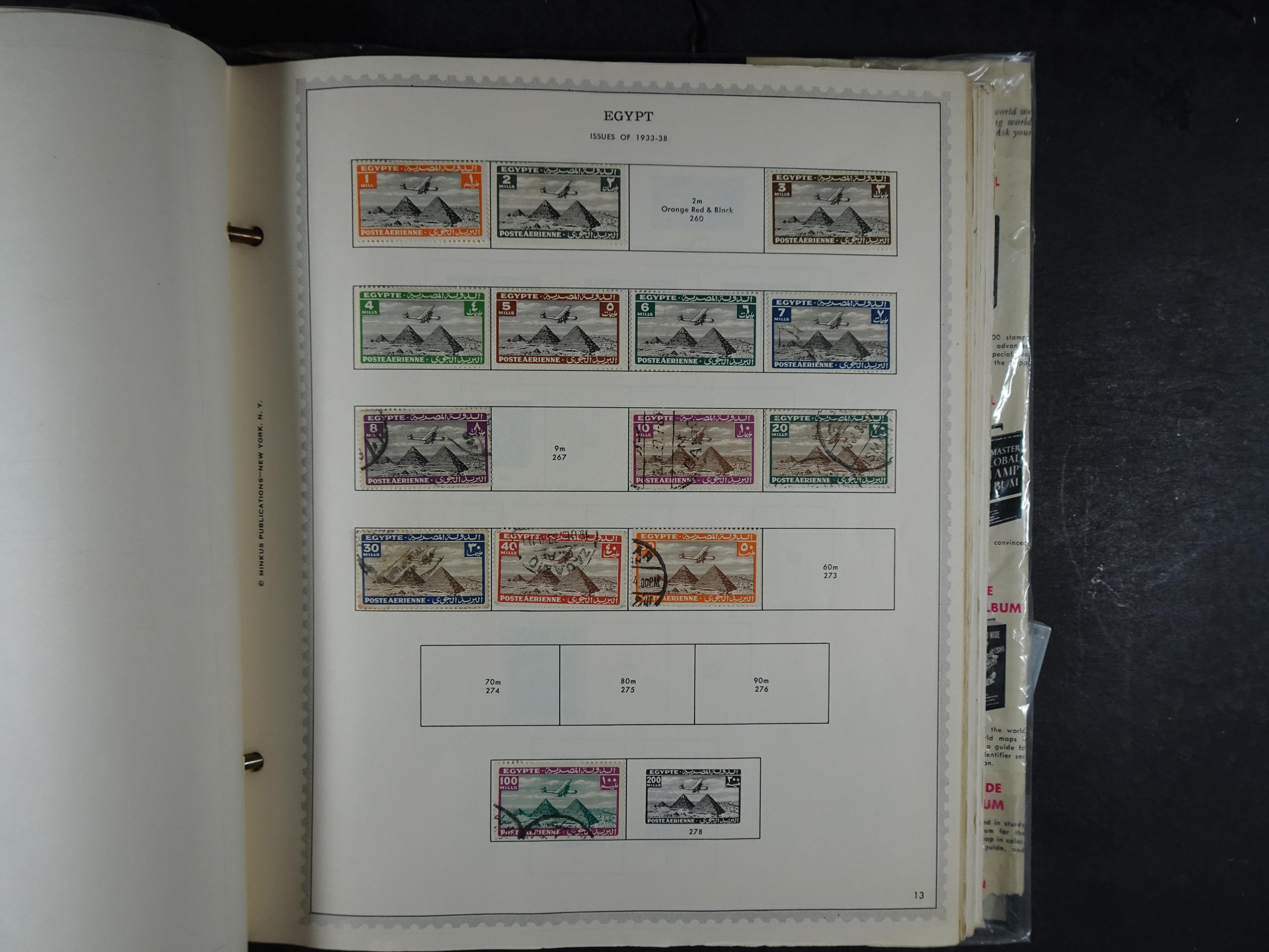 Redelijk compleet verzameling  zonder veel bijzonderdelen.
Veel 1e plakker. 24