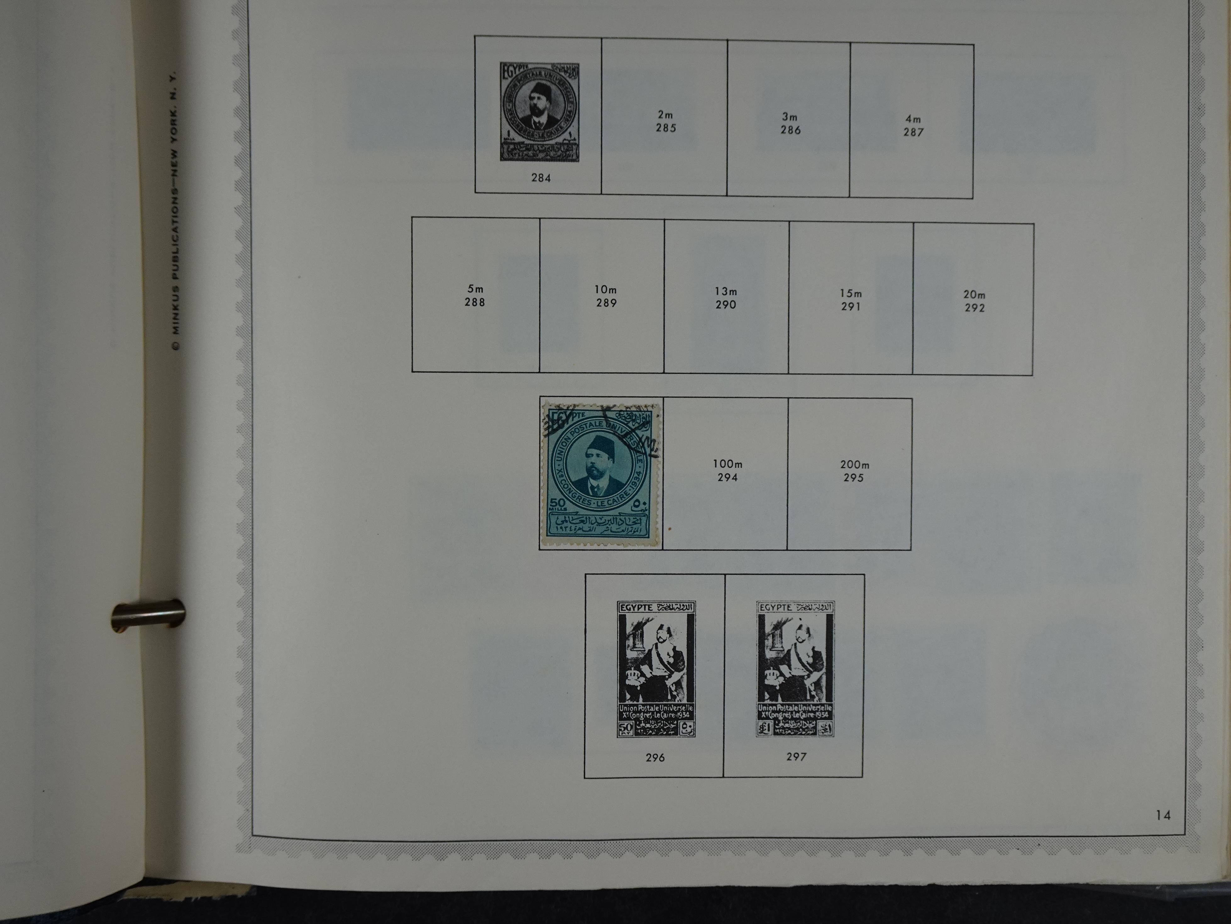 Redelijk compleet verzameling  zonder veel bijzonderdelen.
Veel 1e plakker. 25