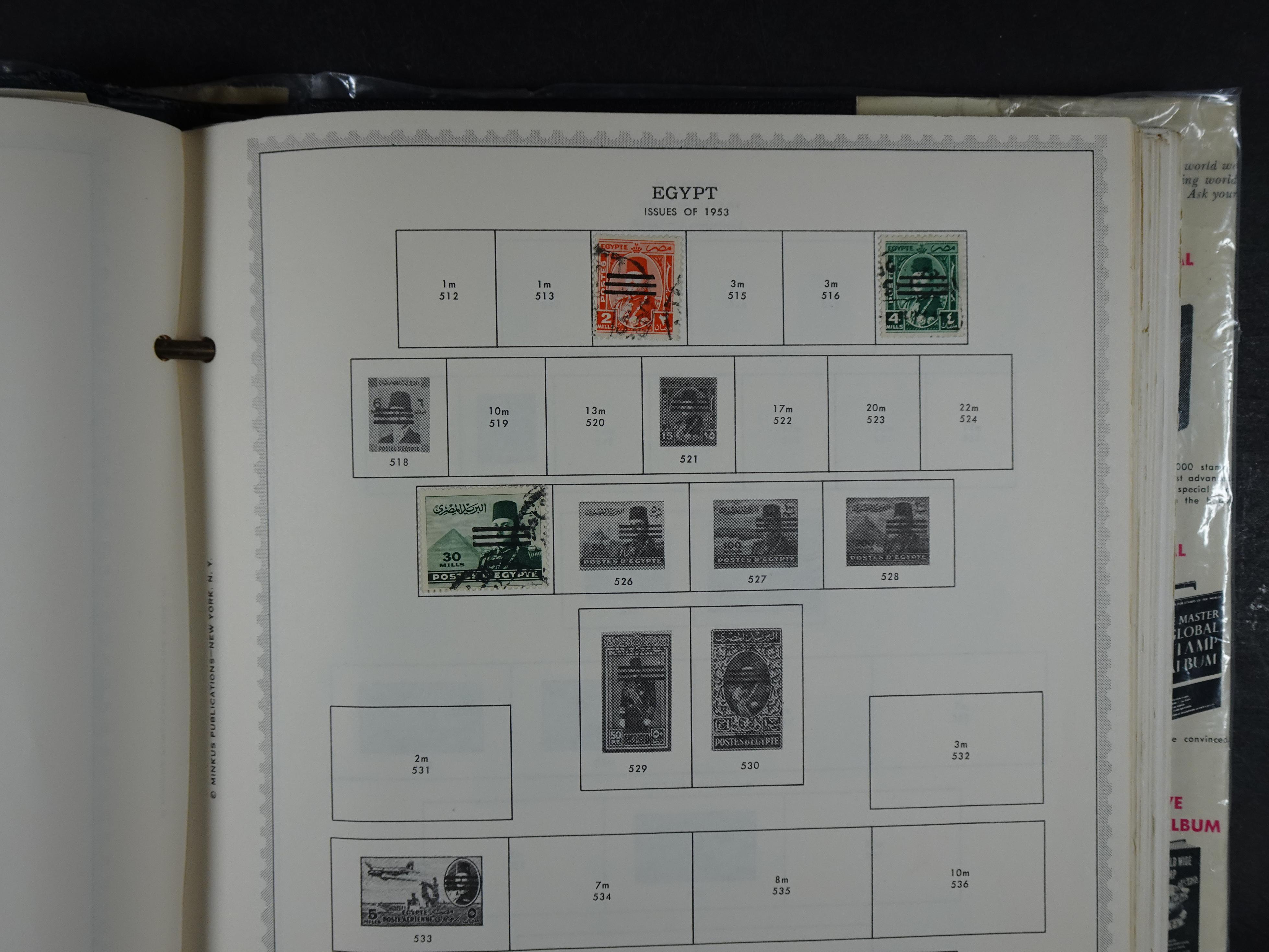 Redelijk compleet verzameling  zonder veel bijzonderdelen.
Veel 1e plakker. 34