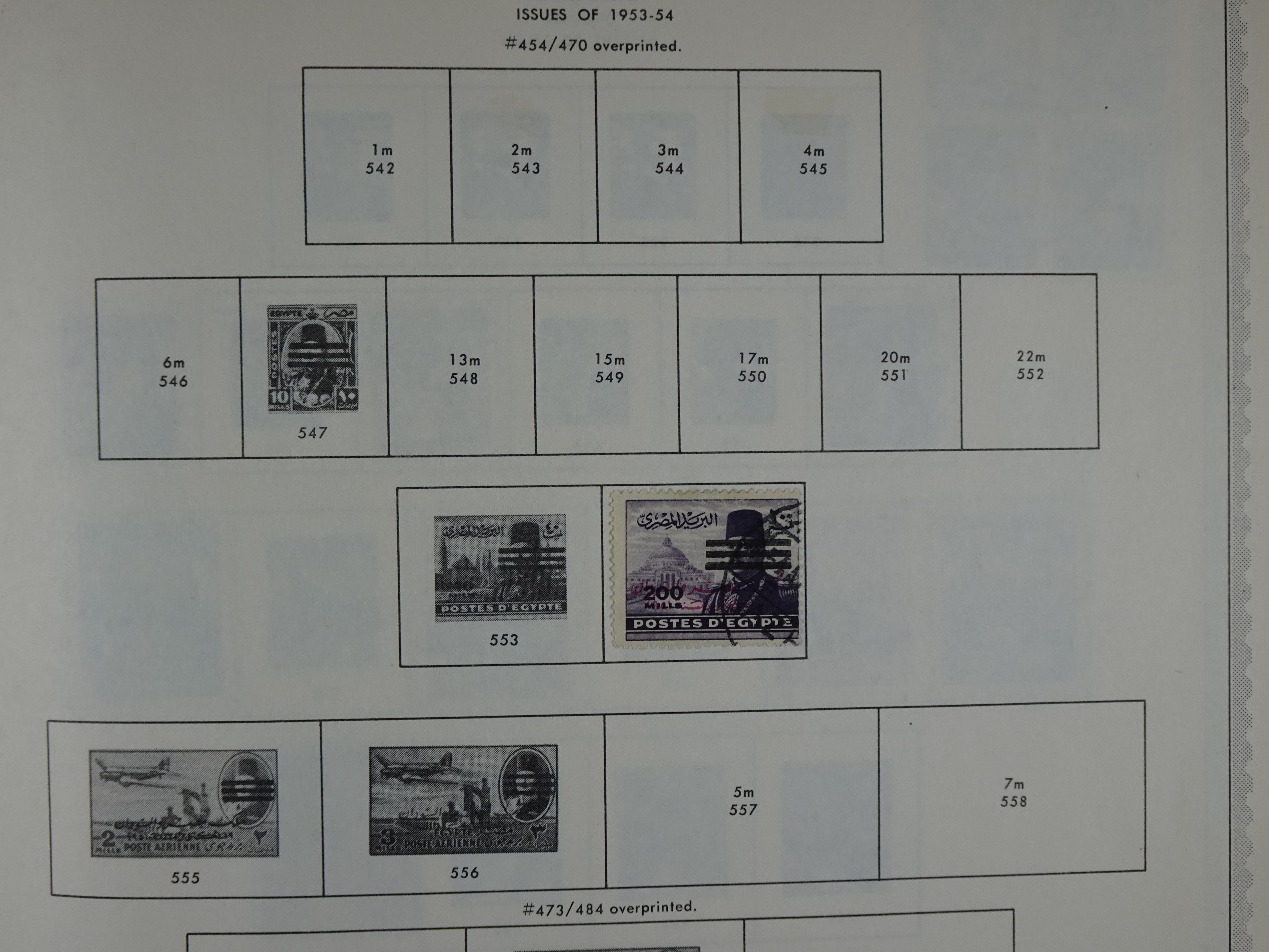Redelijk compleet verzameling  zonder veel bijzonderdelen.
Veel 1e plakker. 35