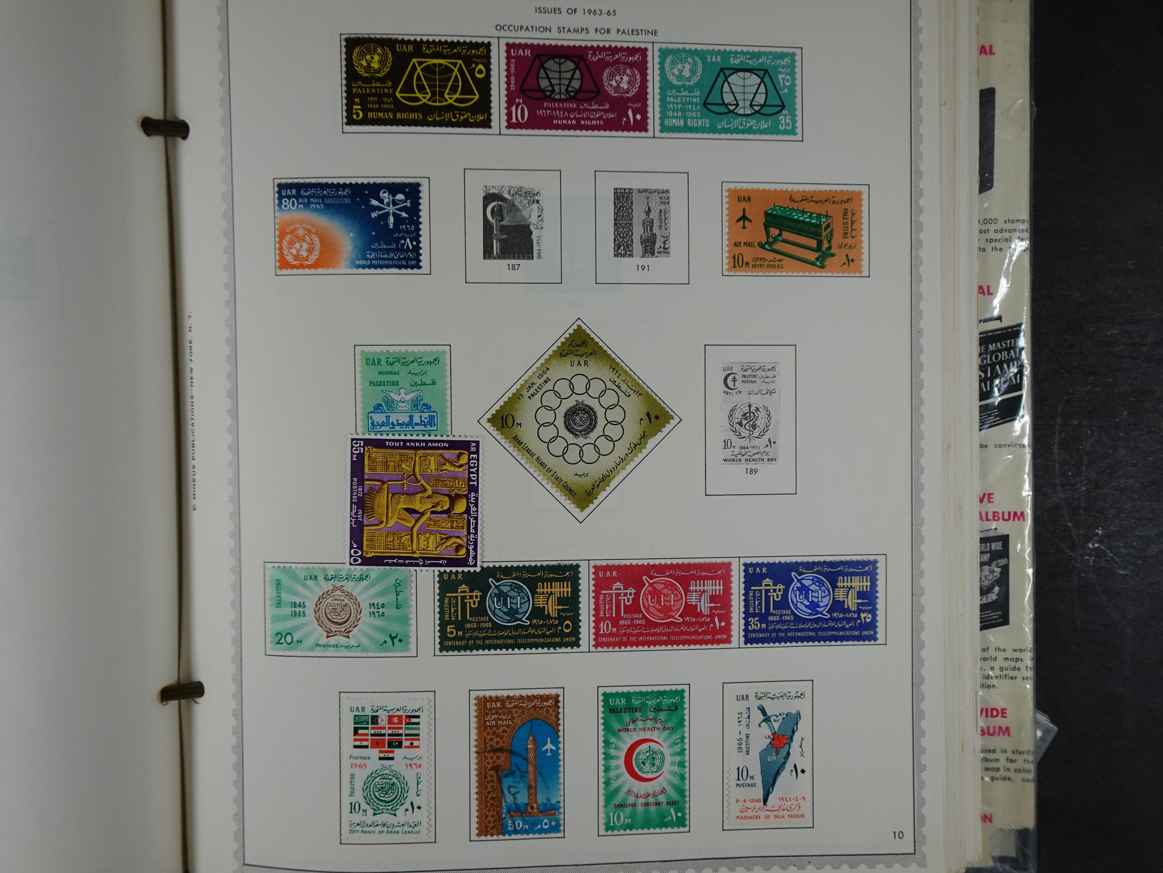 Redelijk compleet verzameling  zonder veel bijzonderdelen.
Veel 1e plakker. 45