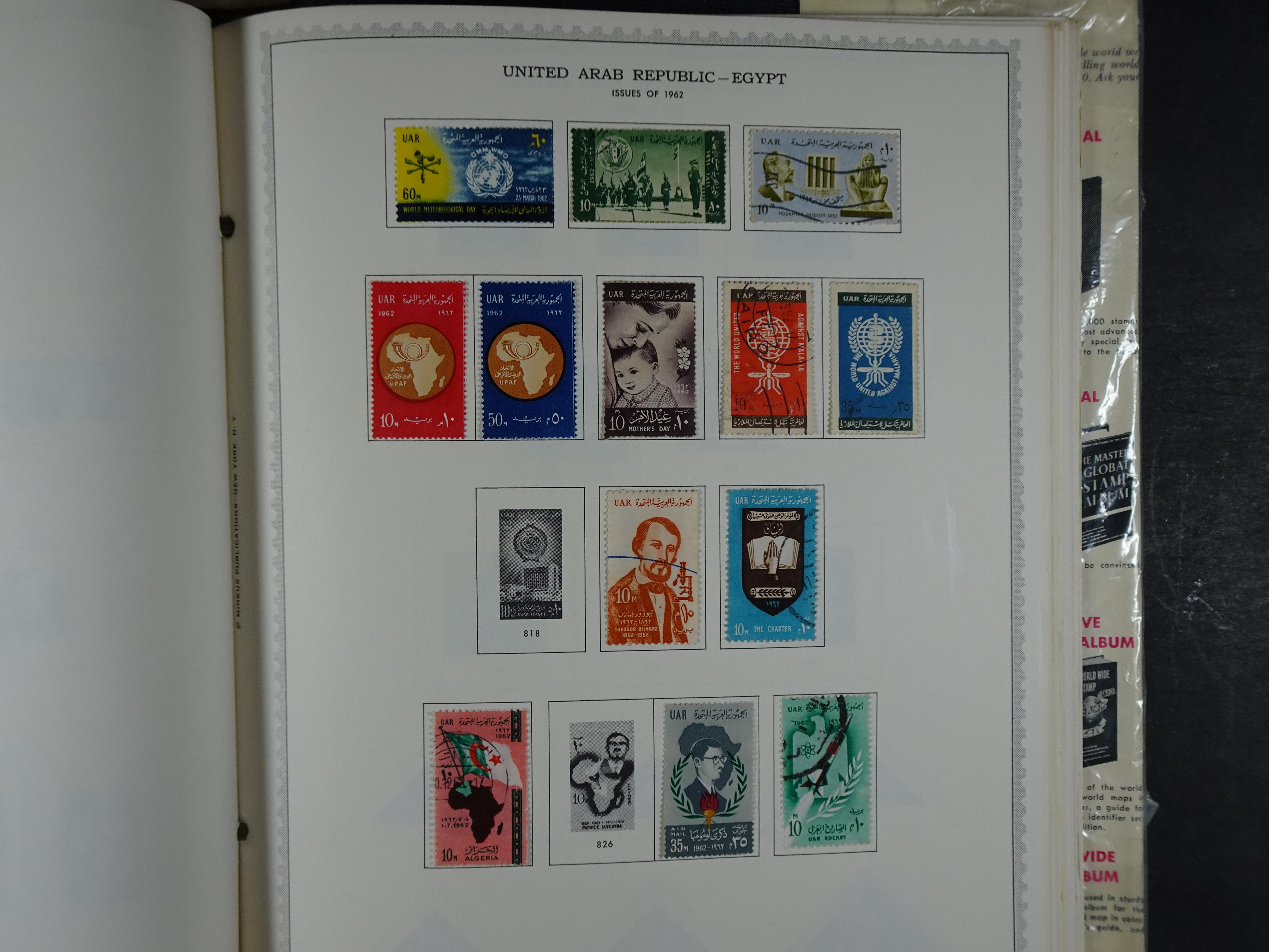 Redelijk compleet verzameling  zonder veel bijzonderdelen.
Veel 1e plakker. 51