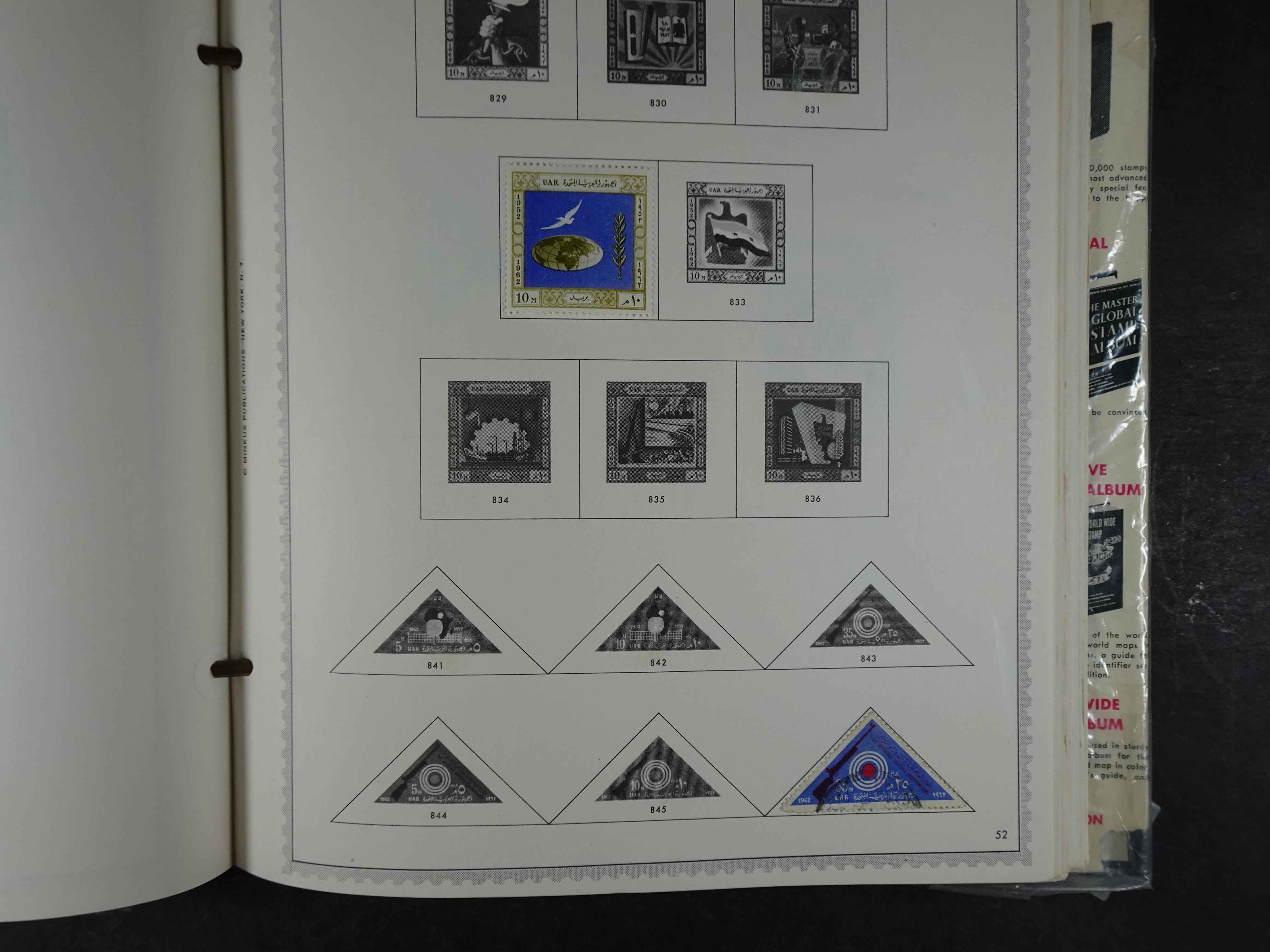 Redelijk compleet verzameling  zonder veel bijzonderdelen.
Veel 1e plakker. 52