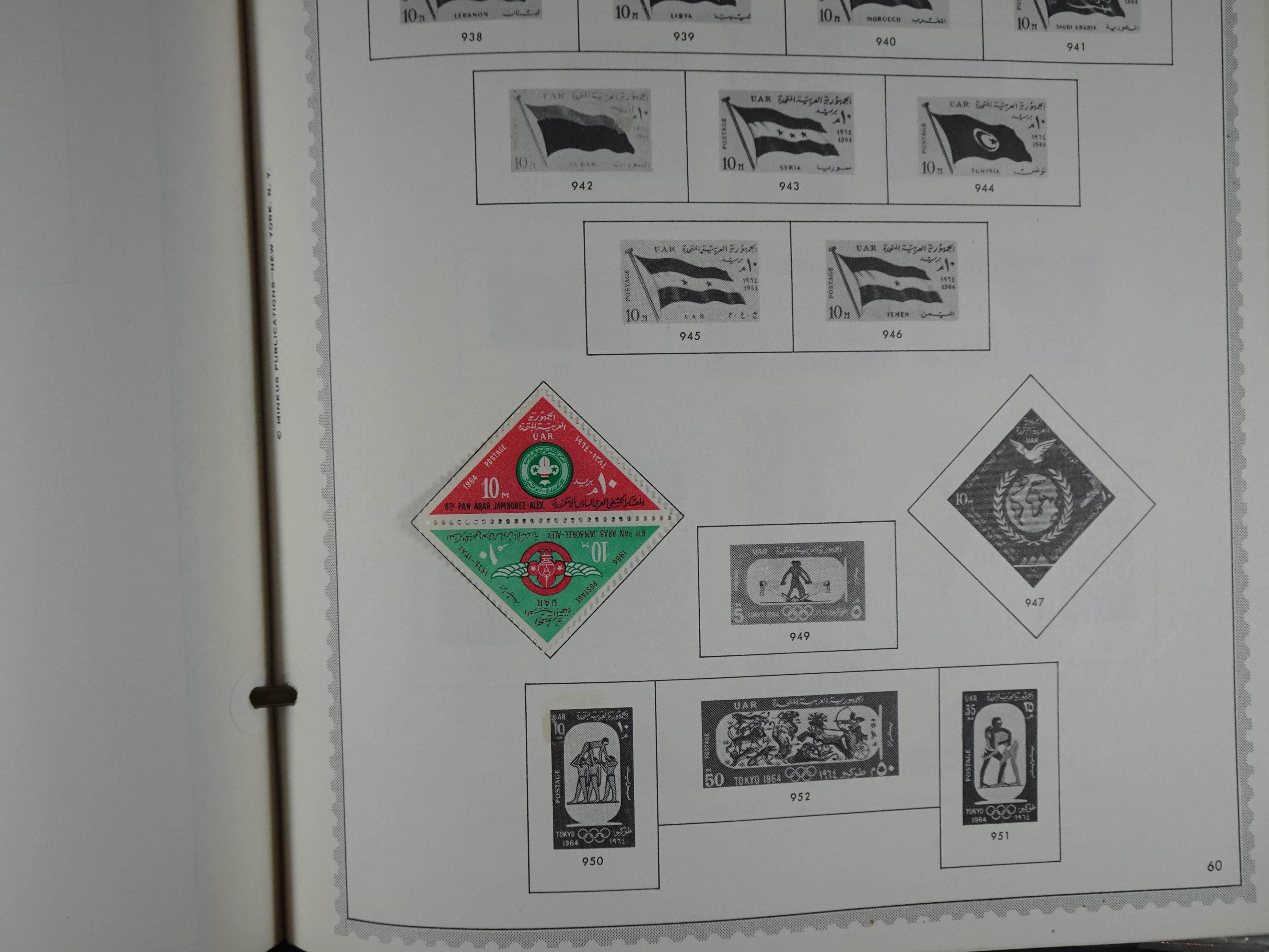 Redelijk compleet verzameling  zonder veel bijzonderdelen.
Veel 1e plakker. 60