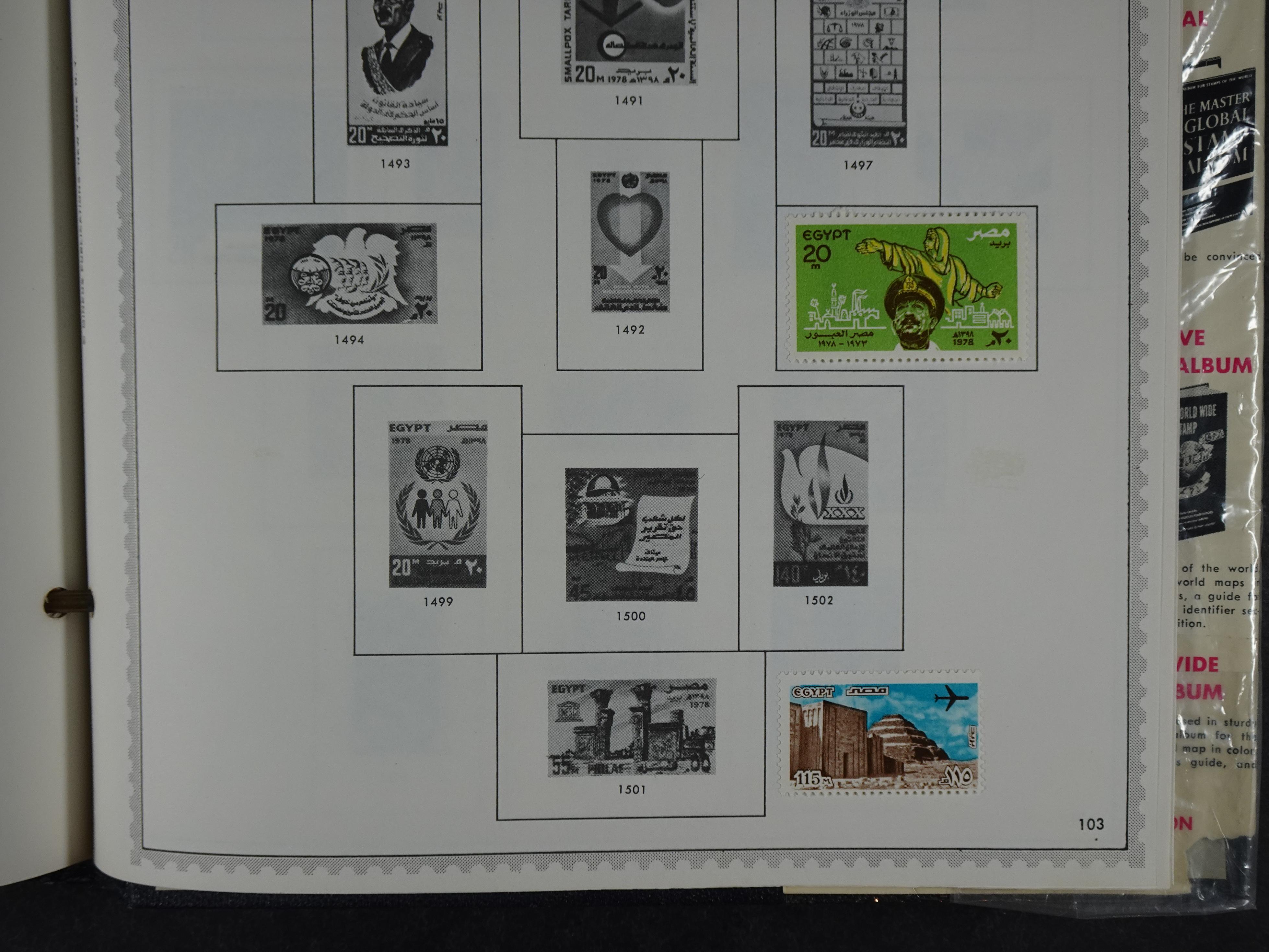 Redelijk compleet verzameling  zonder veel bijzonderdelen.
Veel 1e plakker. 87