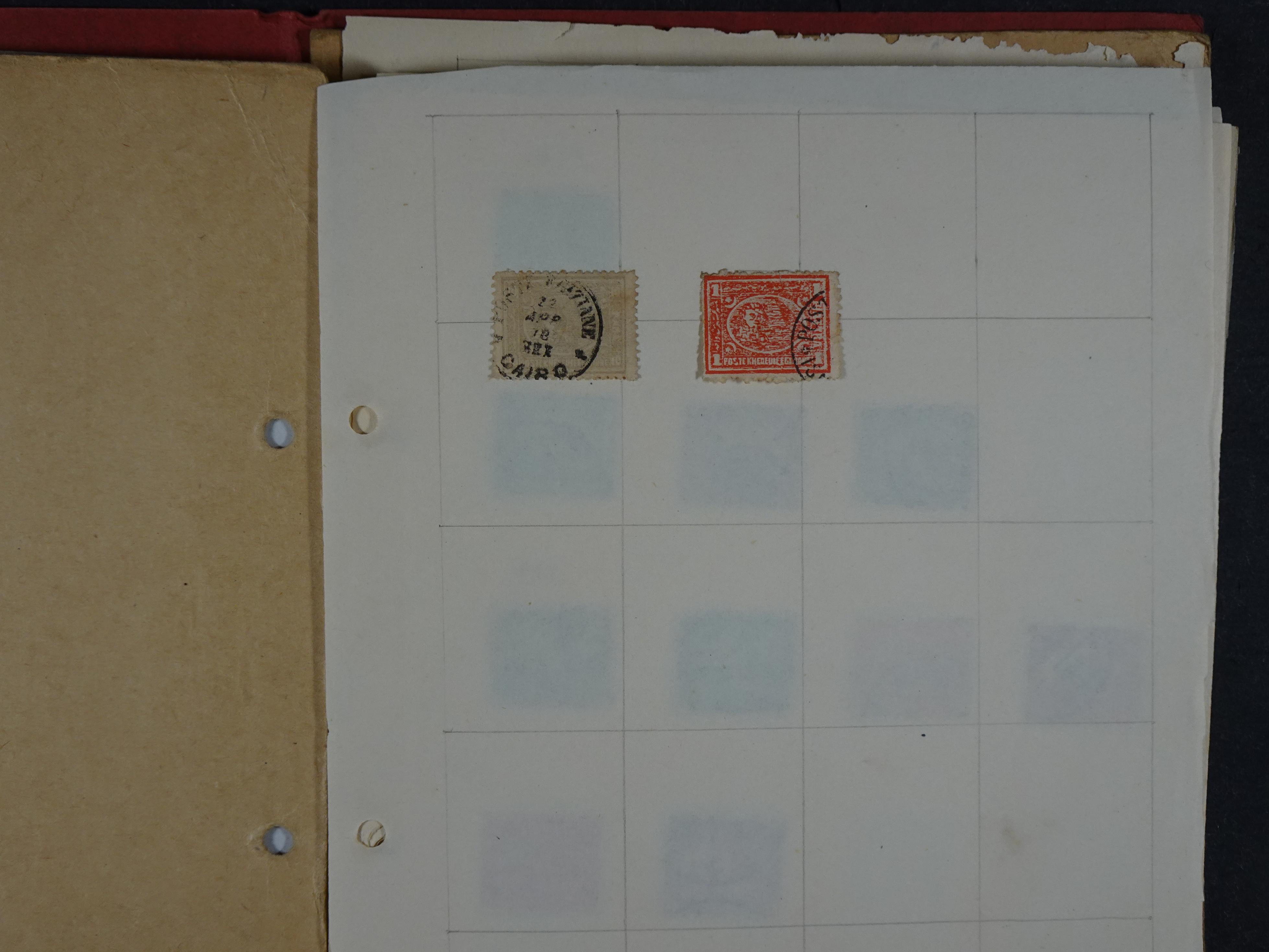 Redelijk compleet verzameling  zonder veel bijzonderdelen.
Veel 1e plakker. 94