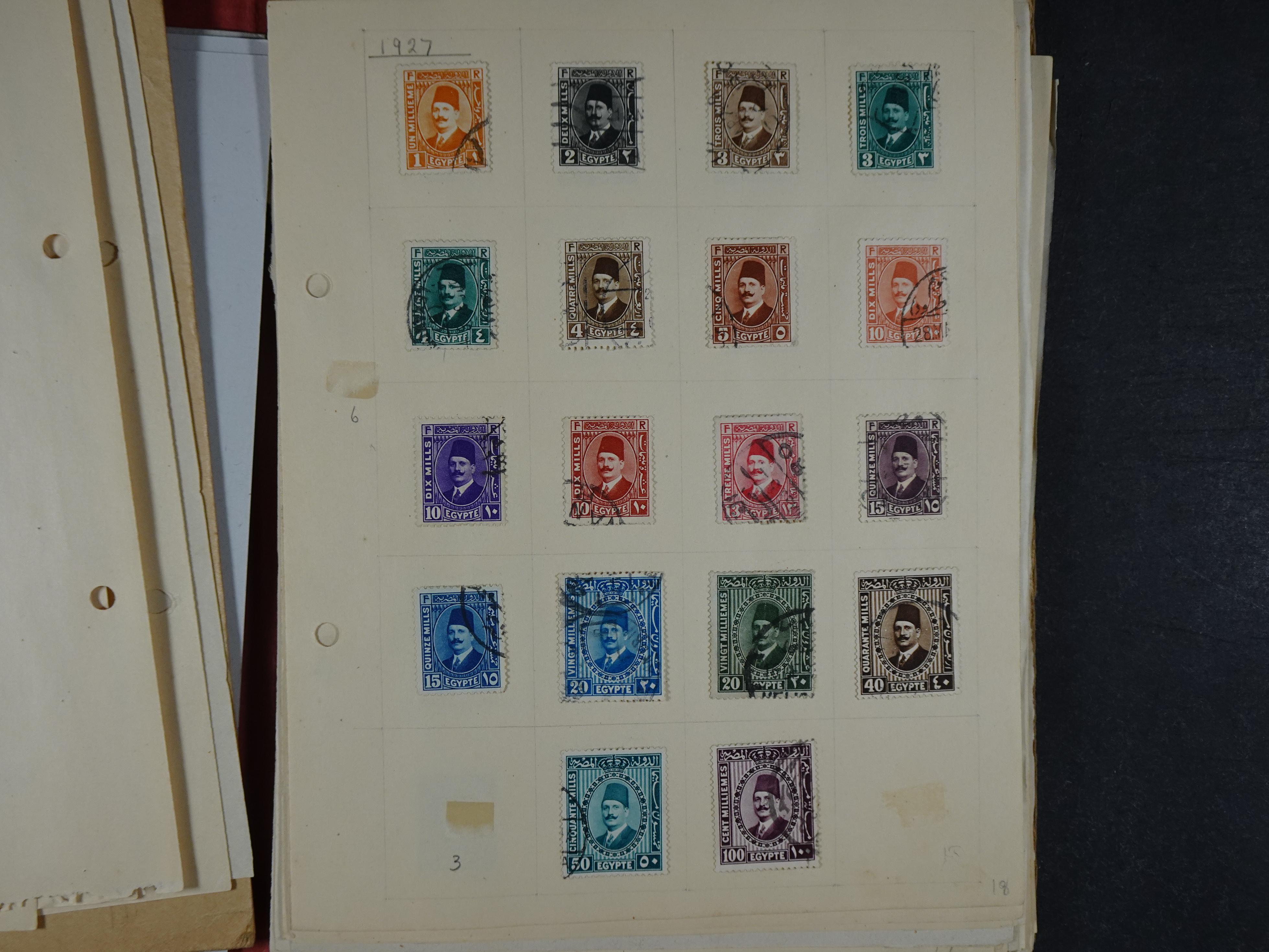 Redelijk compleet verzameling  zonder veel bijzonderdelen.
Veel 1e plakker. 100