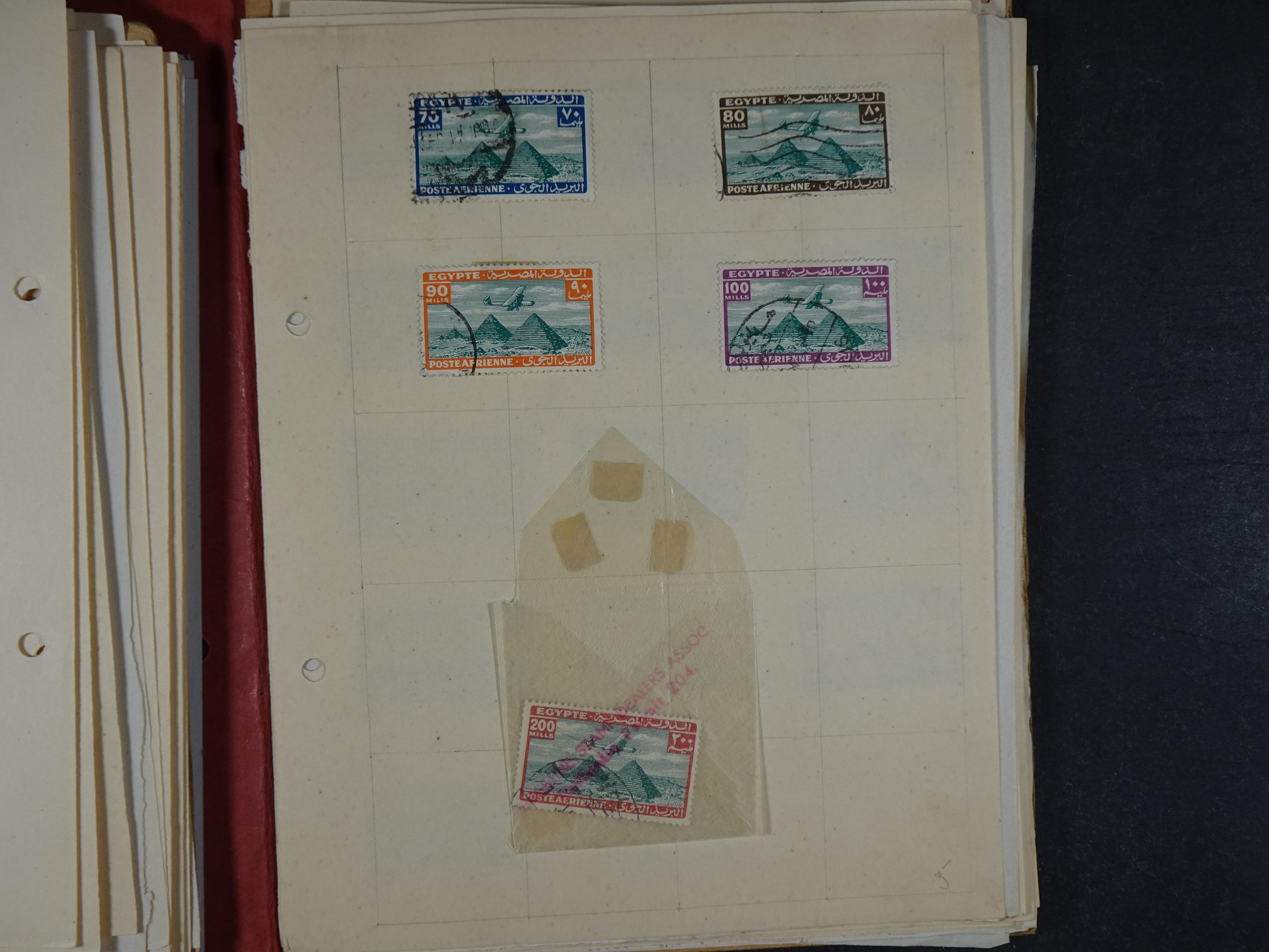 Redelijk compleet verzameling  zonder veel bijzonderdelen.
Veel 1e plakker. 110