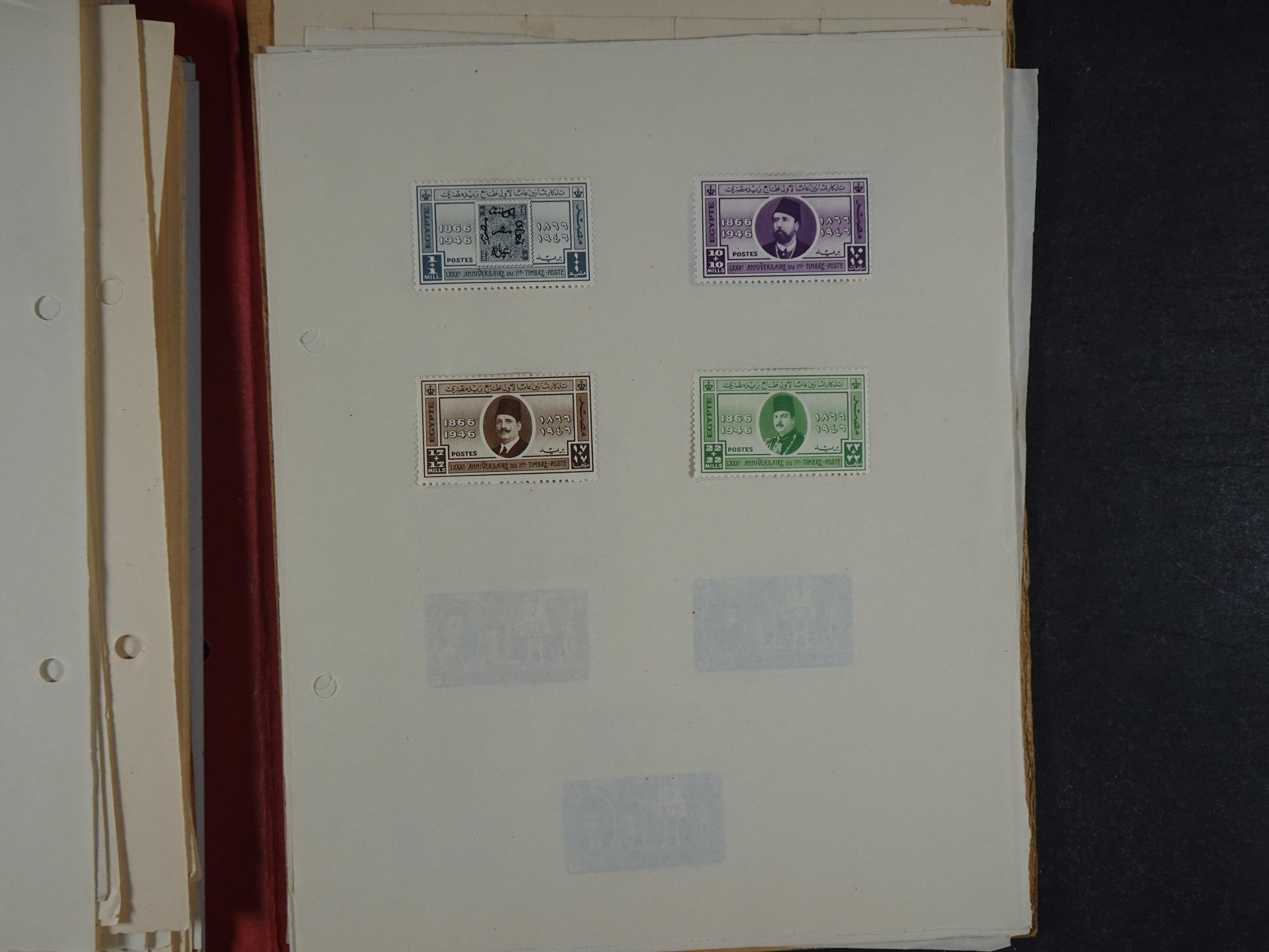 Redelijk compleet verzameling  zonder veel bijzonderdelen.
Veel 1e plakker. 132