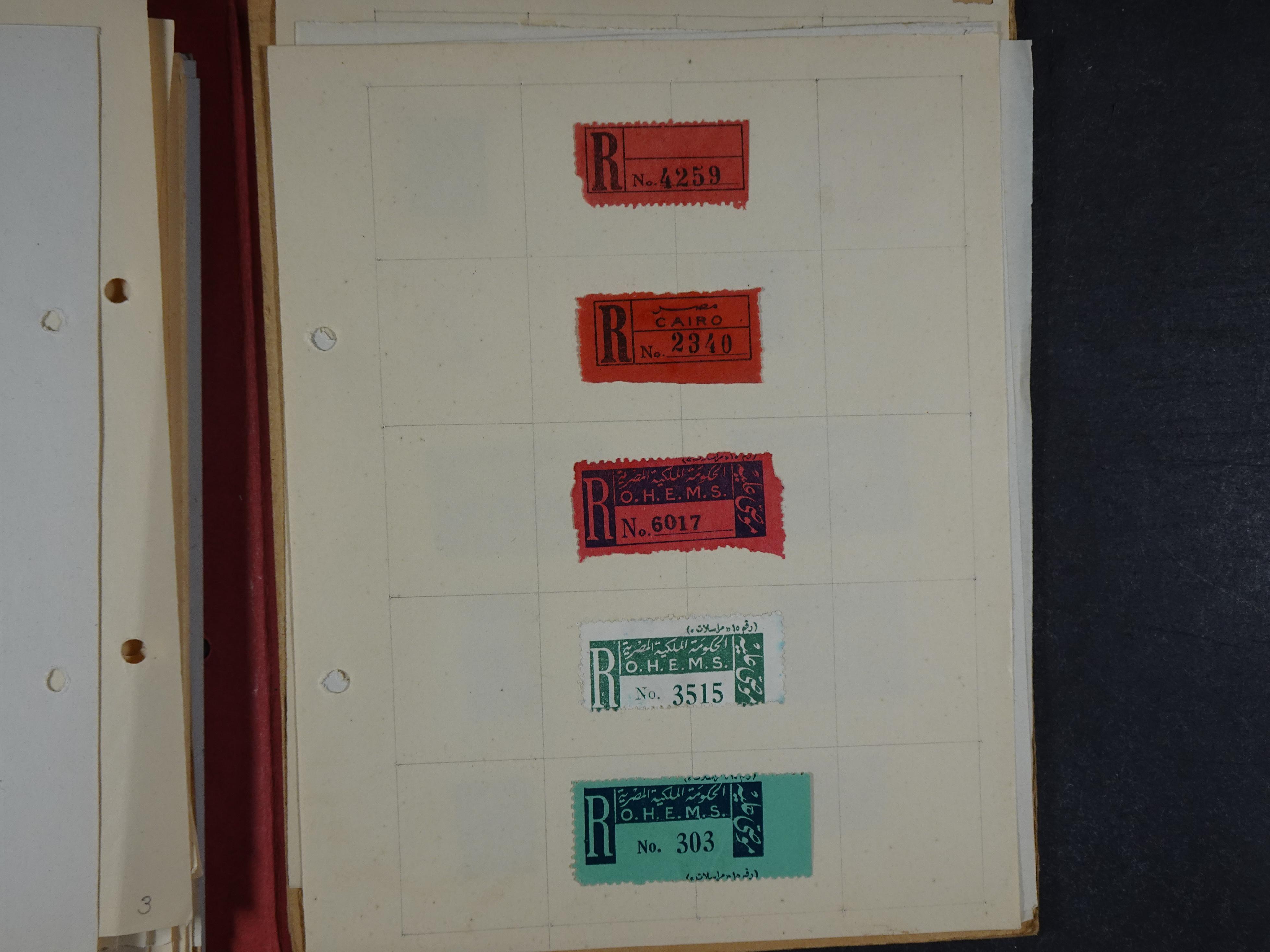 Redelijk compleet verzameling  zonder veel bijzonderdelen.
Veel 1e plakker. 139