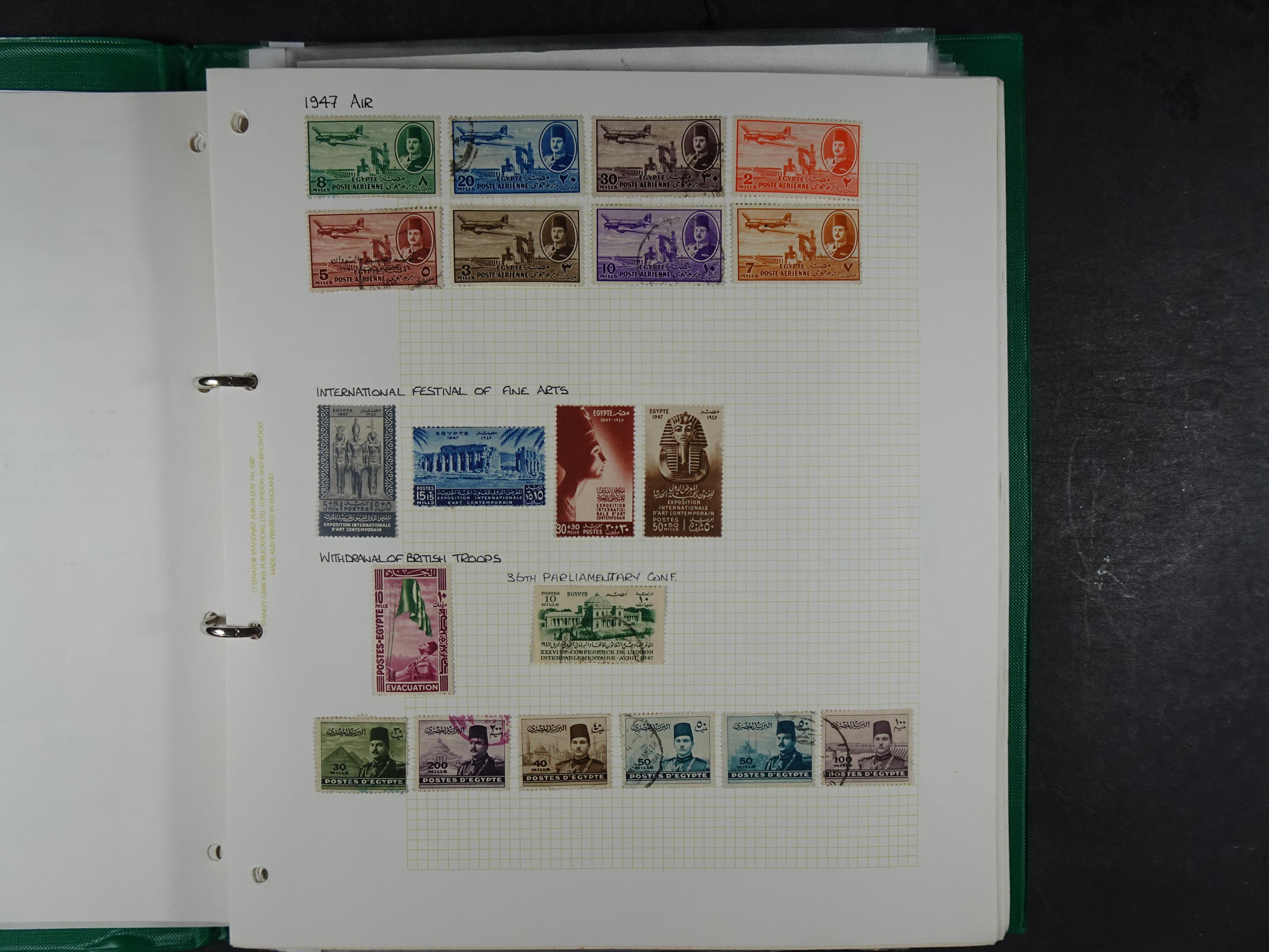 Redelijk compleet verzameling  zonder veel bijzonderdelen.
Veel 1e plakker. 150