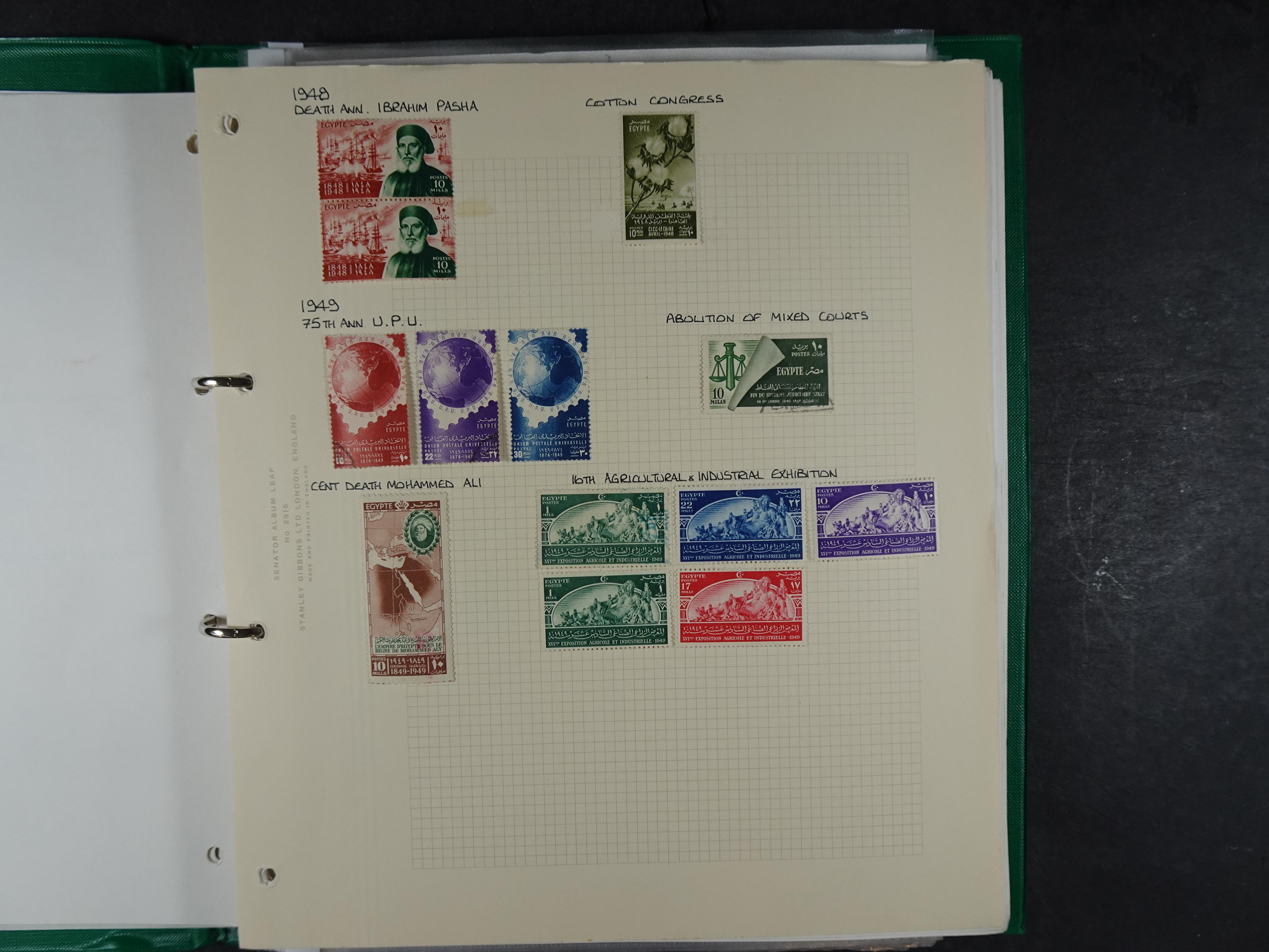 Redelijk compleet verzameling  zonder veel bijzonderdelen.
Veel 1e plakker. 151