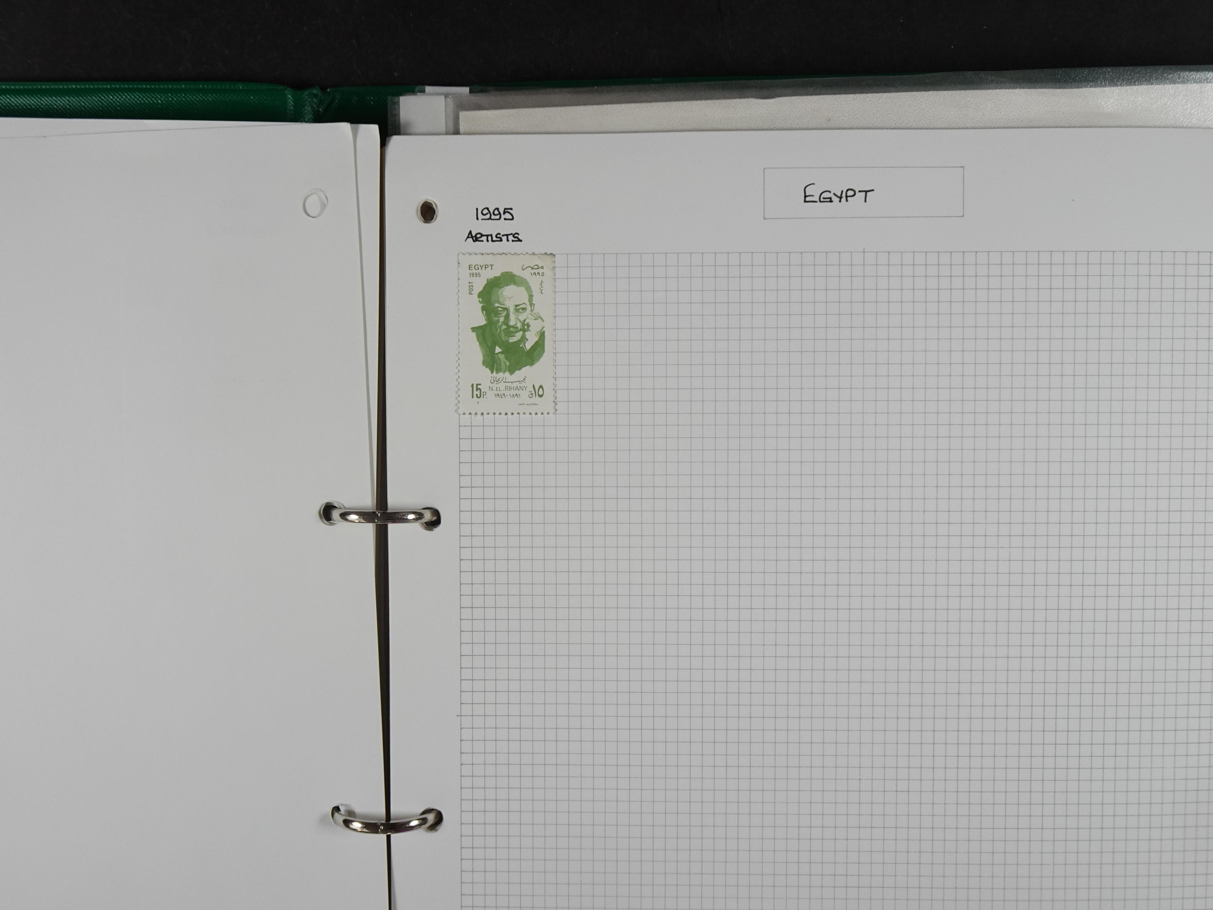 Redelijk compleet verzameling  zonder veel bijzonderdelen.
Veel 1e plakker. 189