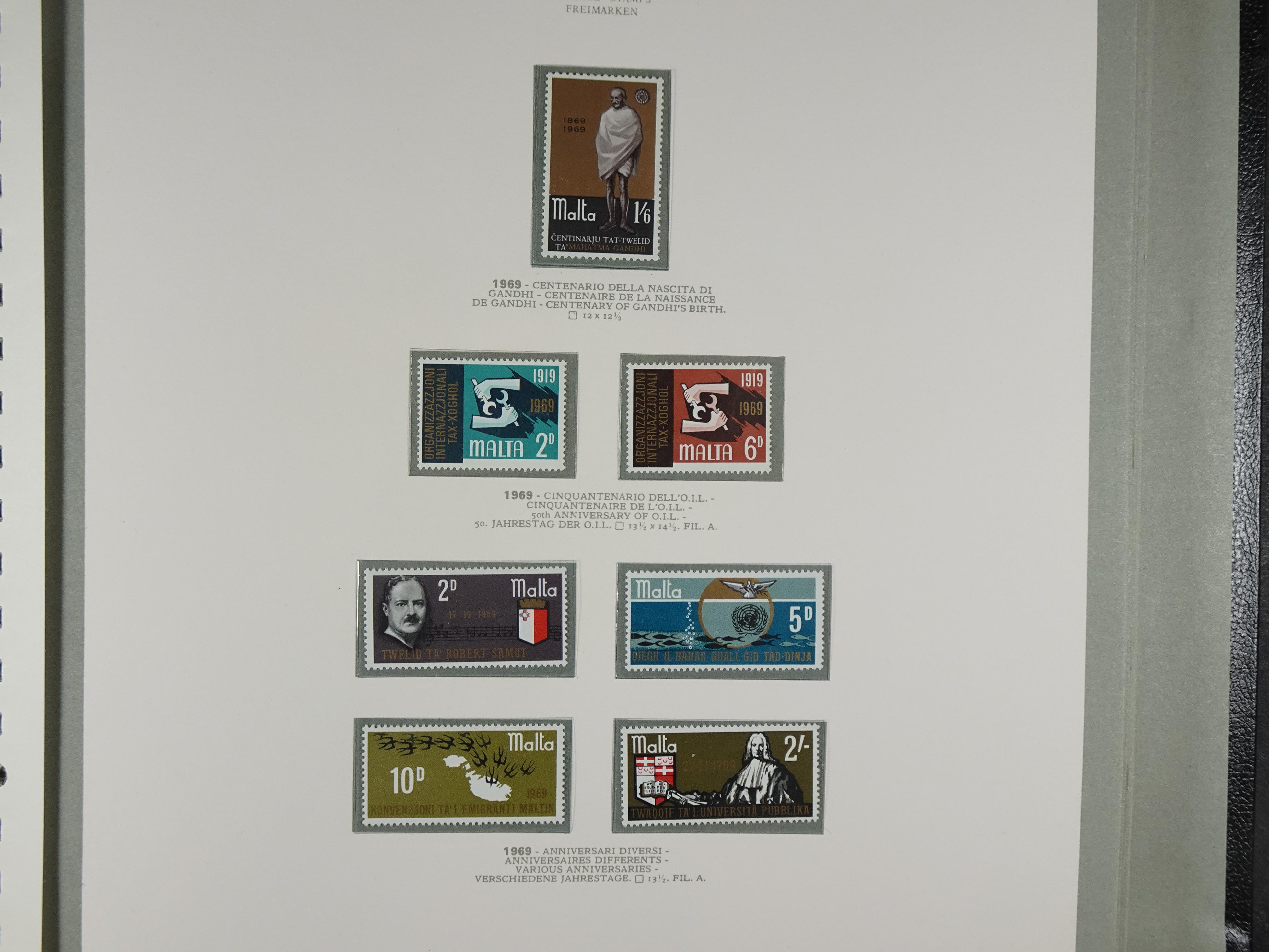 Compleet postfrisse verzameling 1964 - 1984 incl. blokken. 15