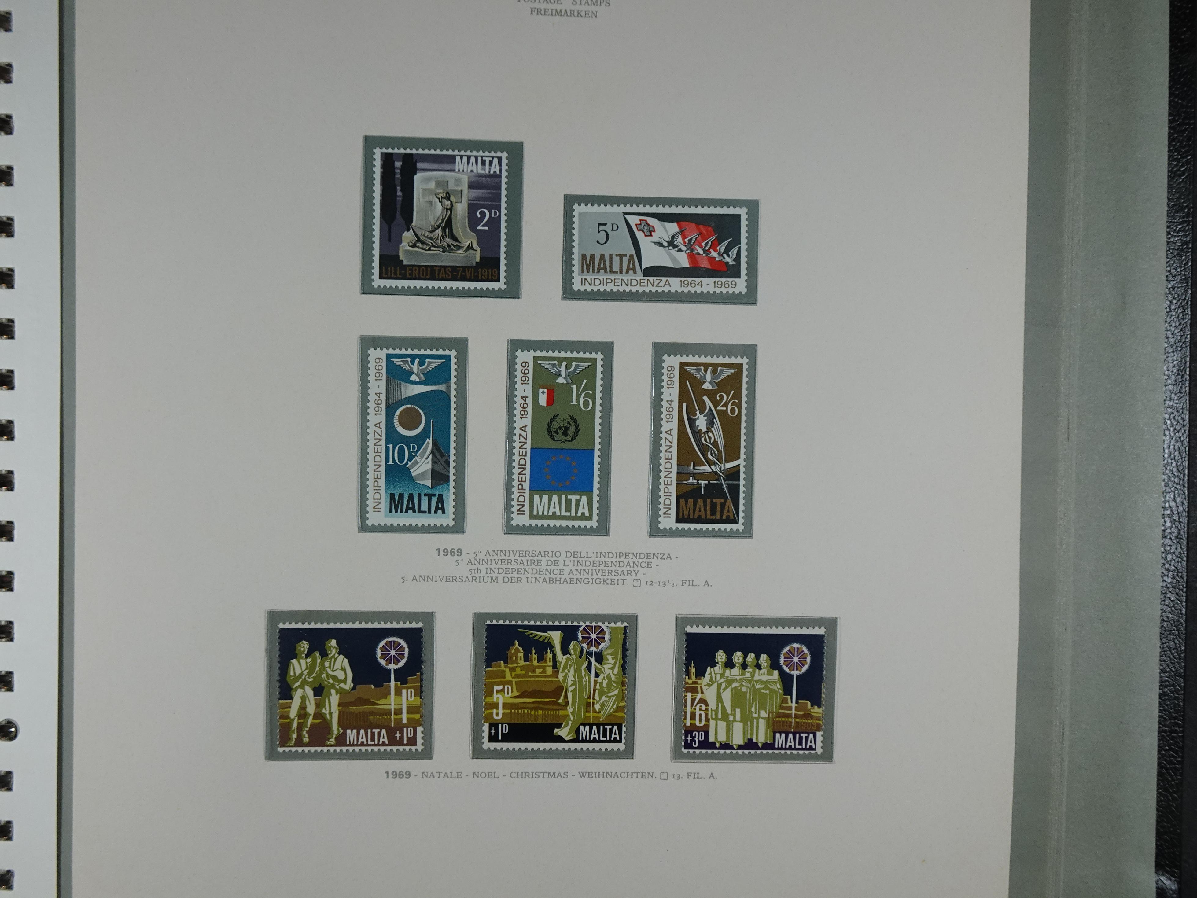 Compleet postfrisse verzameling 1964 - 1984 incl. blokken. 16