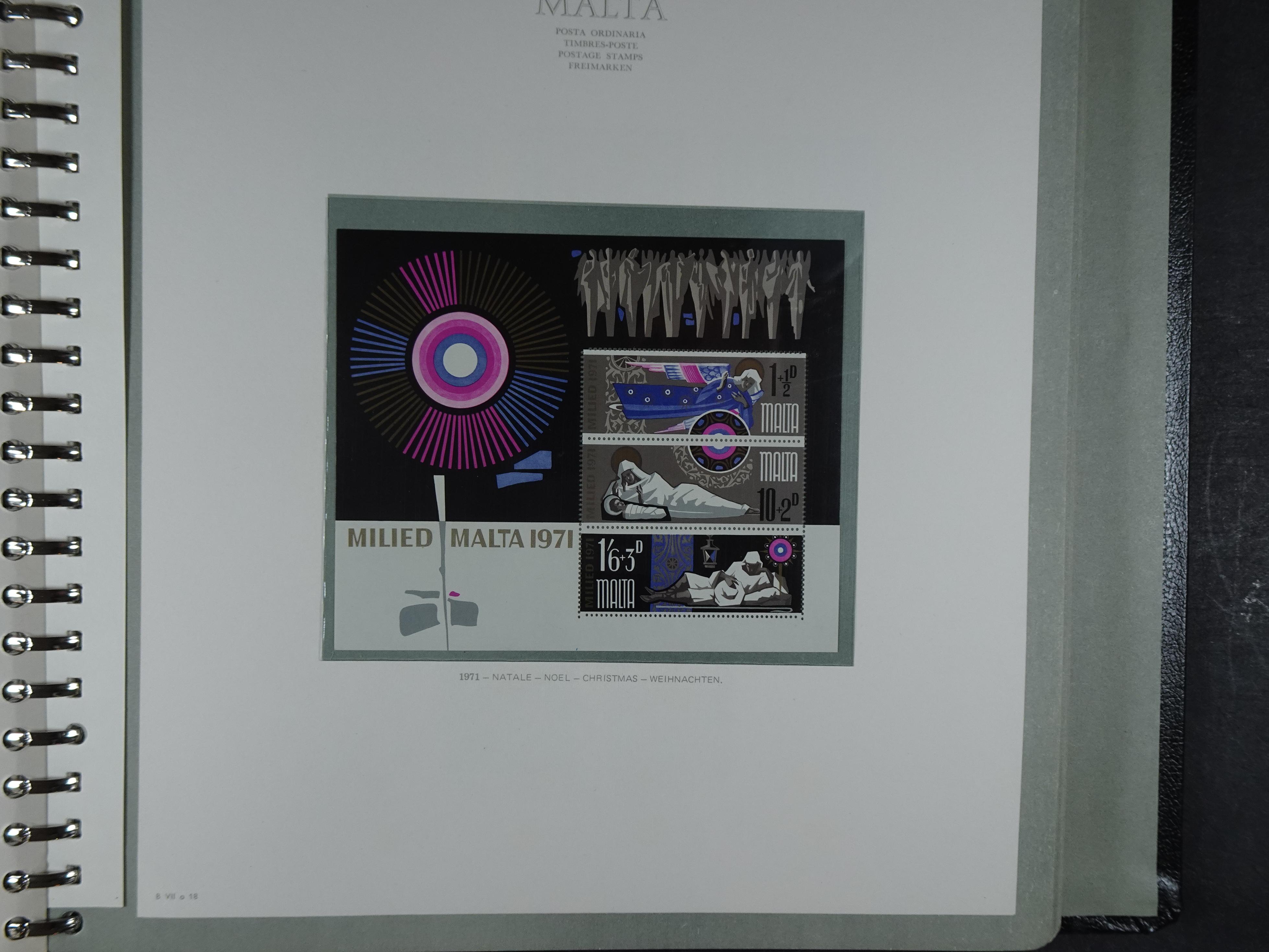 Compleet postfrisse verzameling 1964 - 1984 incl. blokken. 22