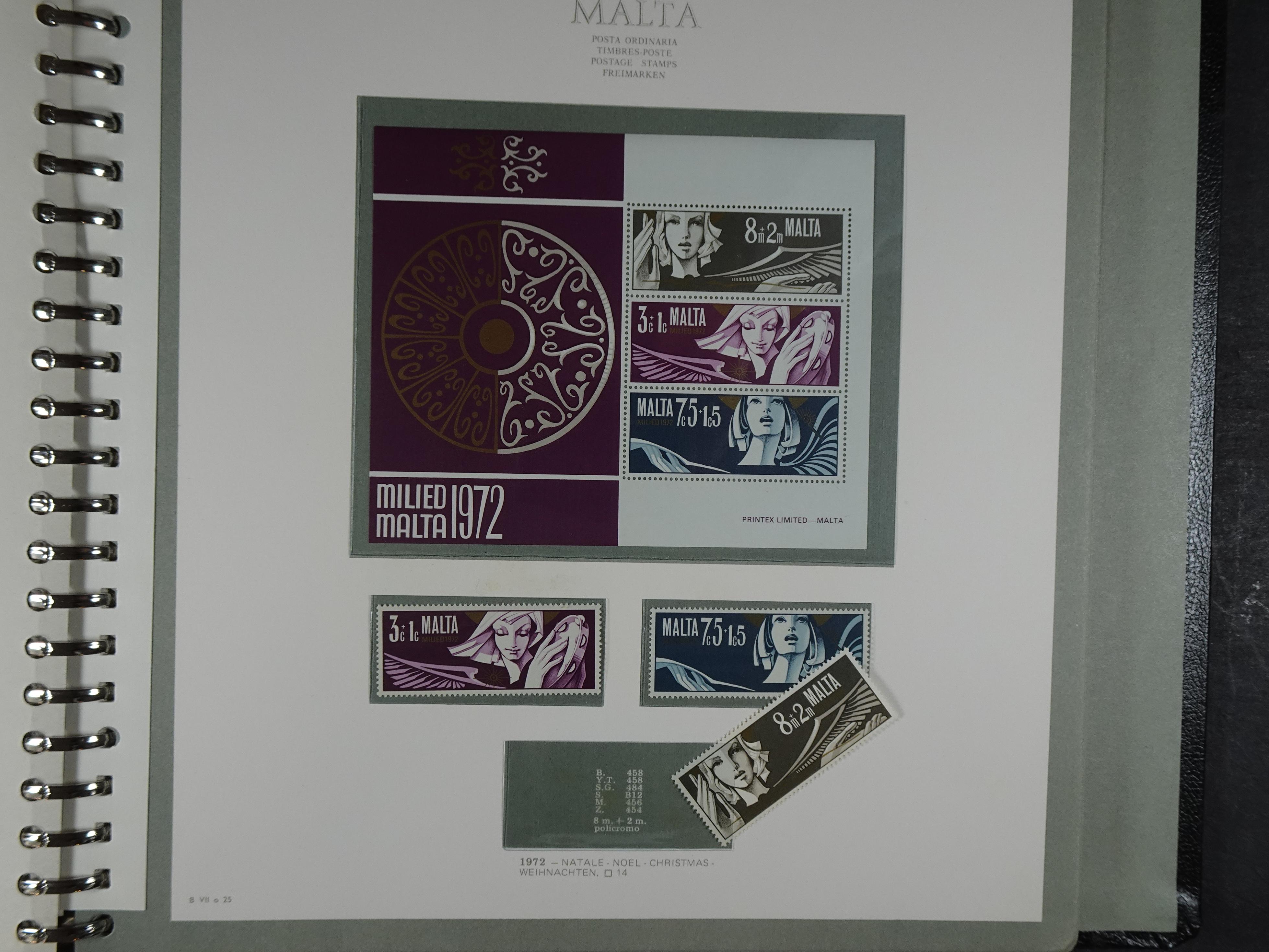 Compleet postfrisse verzameling 1964 - 1984 incl. blokken. 29