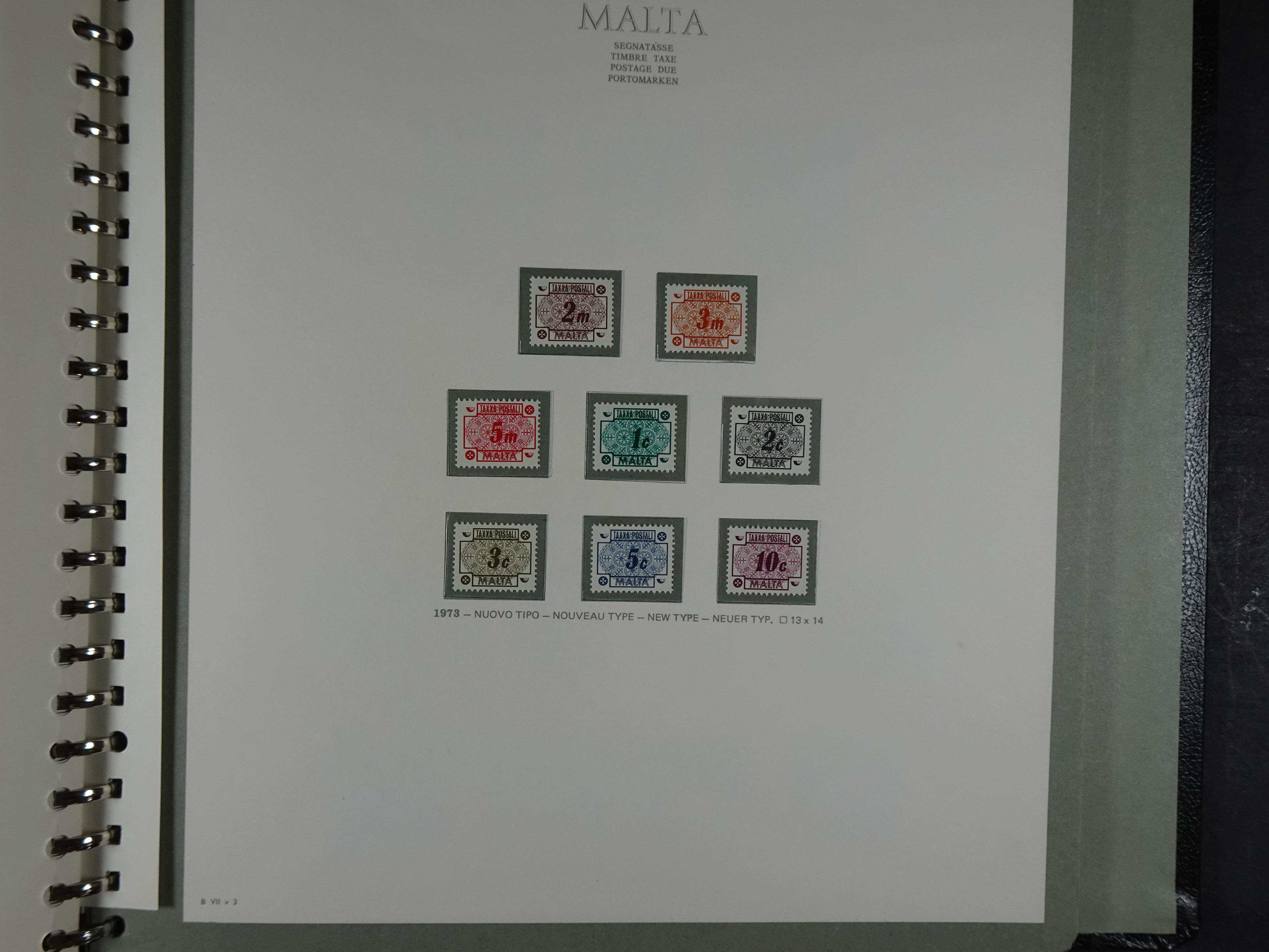 Compleet postfrisse verzameling 1964 - 1984 incl. blokken. 36