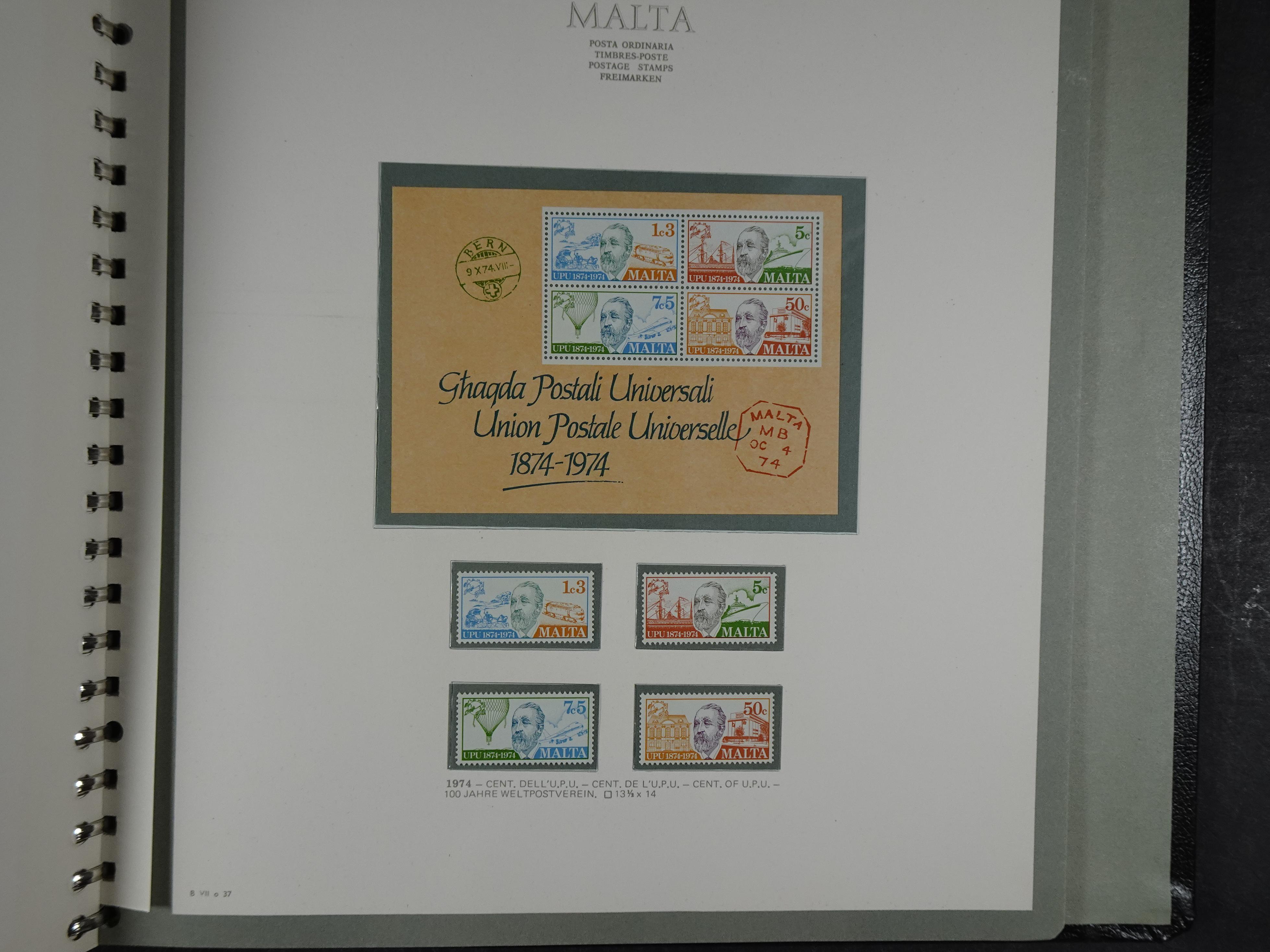 Compleet postfrisse verzameling 1964 - 1984 incl. blokken. 42