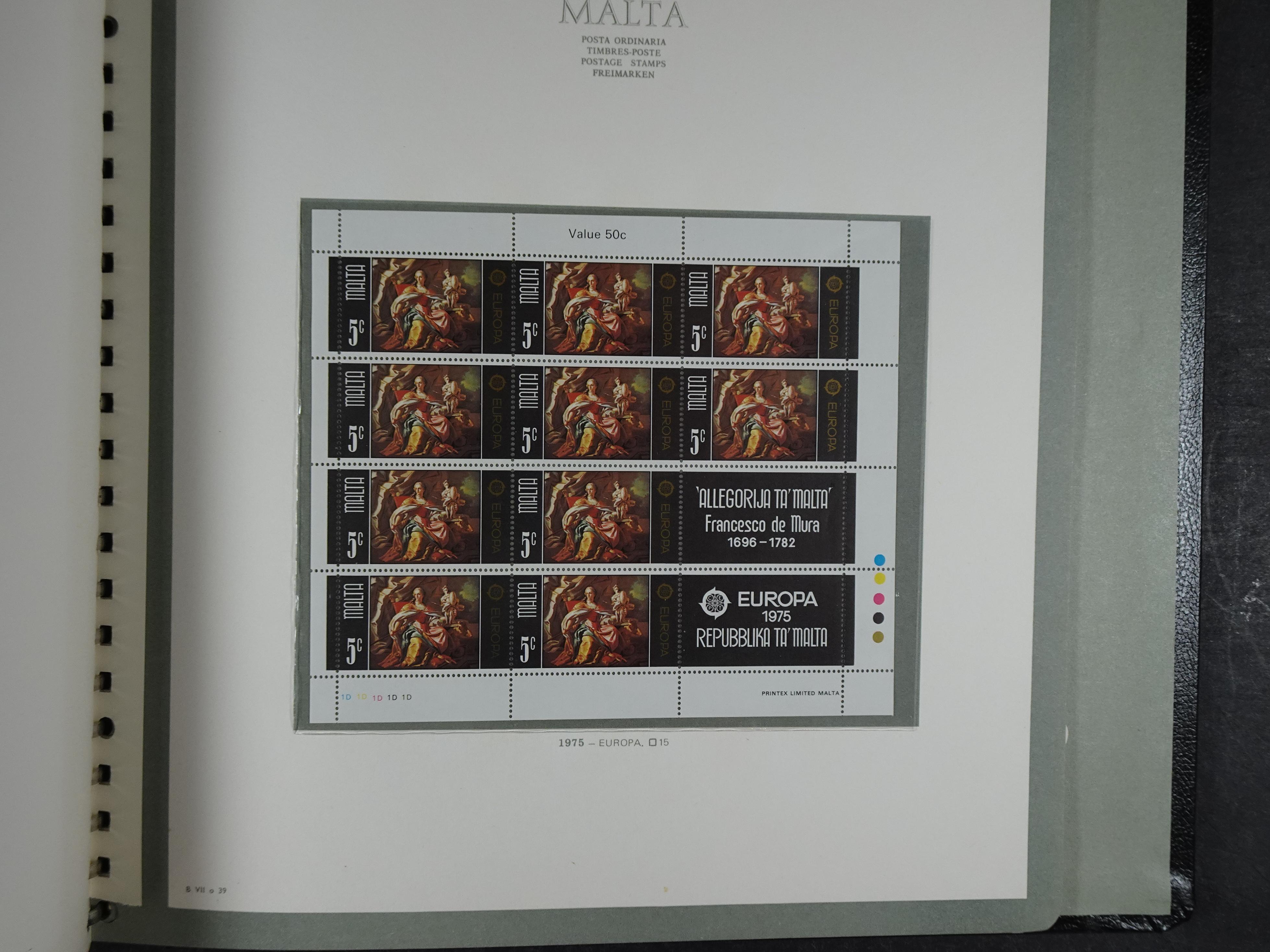 Compleet postfrisse verzameling 1964 - 1984 incl. blokken. 45