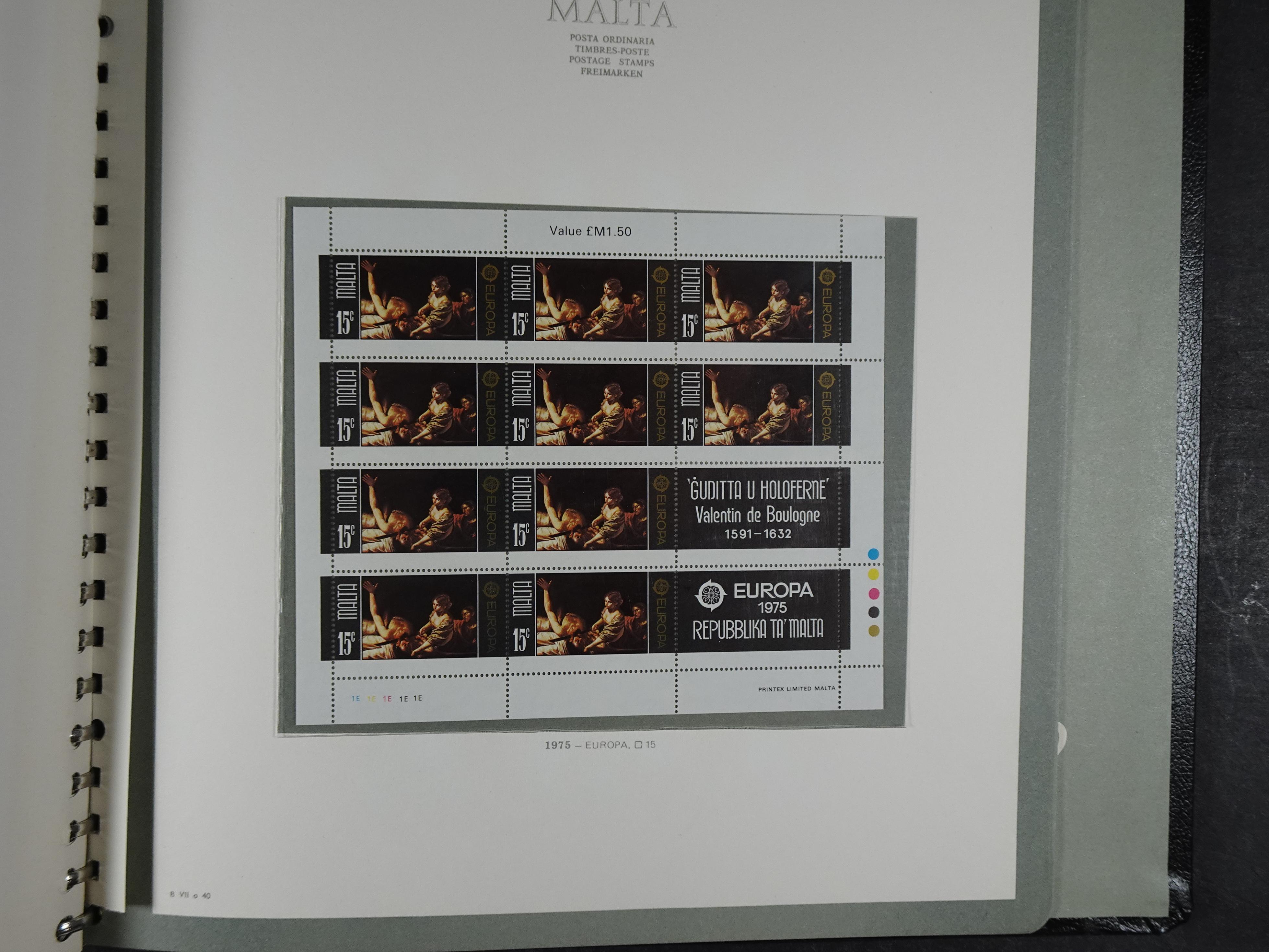 Compleet postfrisse verzameling 1964 - 1984 incl. blokken. 46