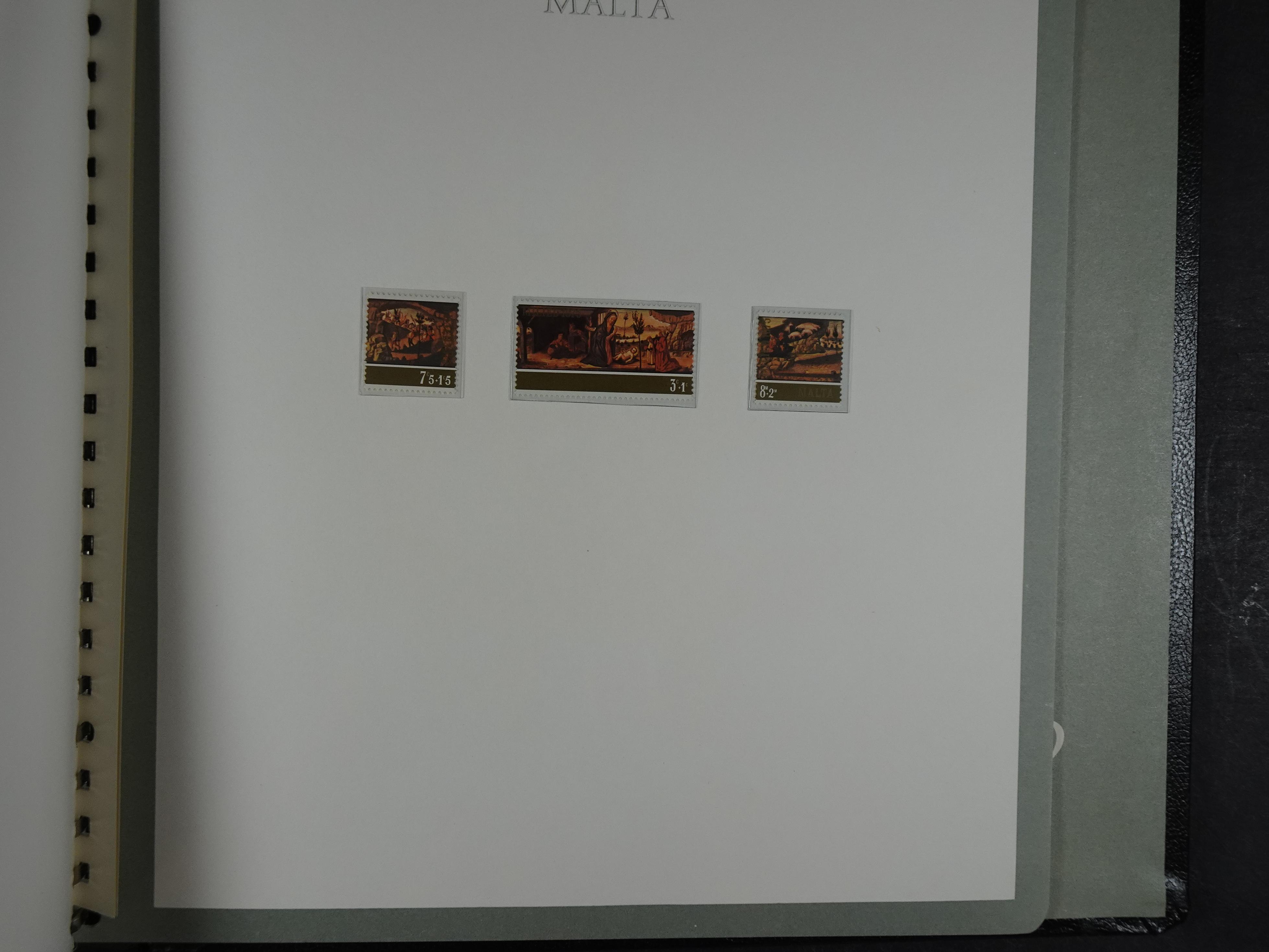 Compleet postfrisse verzameling 1964 - 1984 incl. blokken. 48