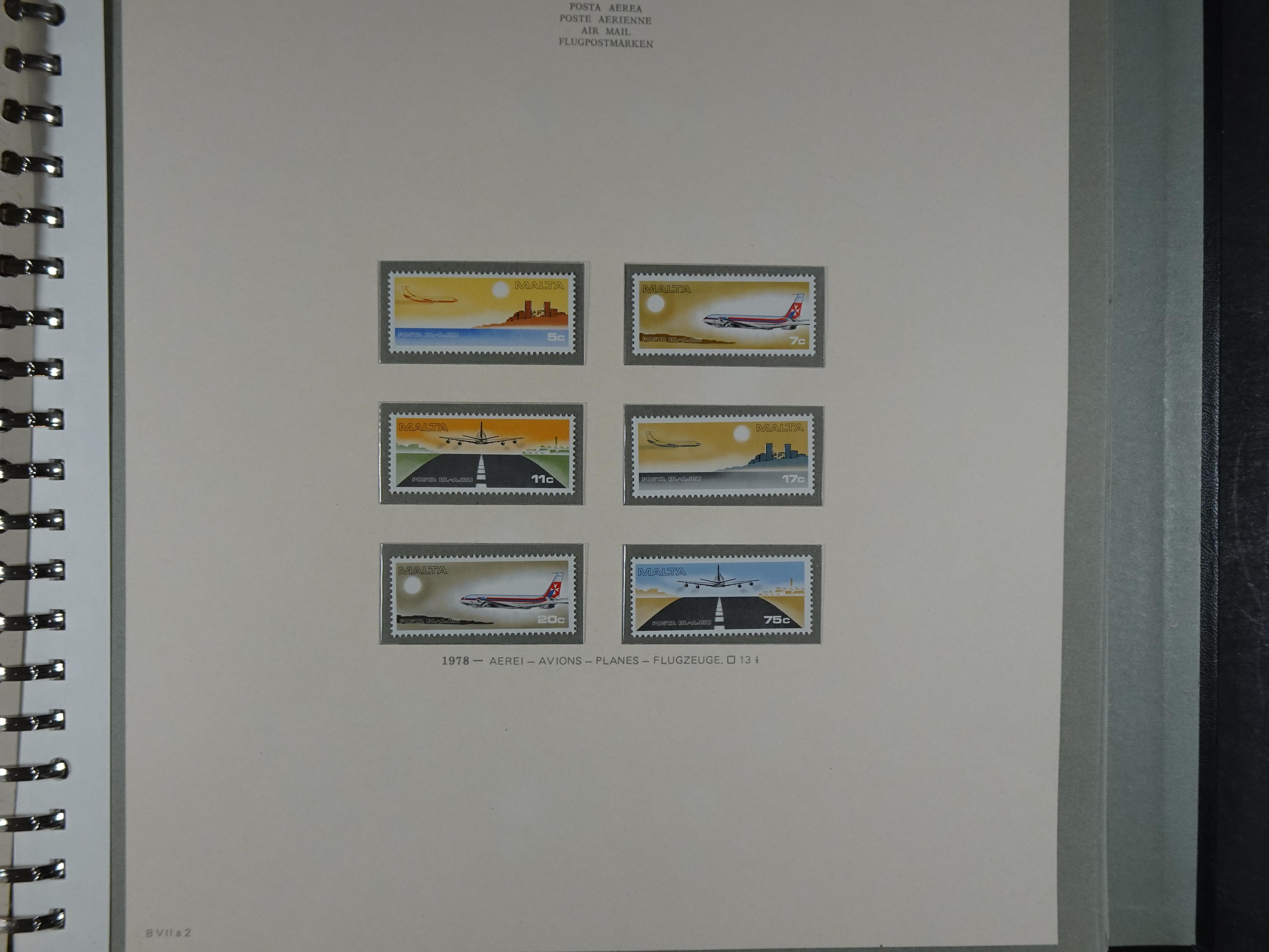 Compleet postfrisse verzameling 1964 - 1984 incl. blokken. 63