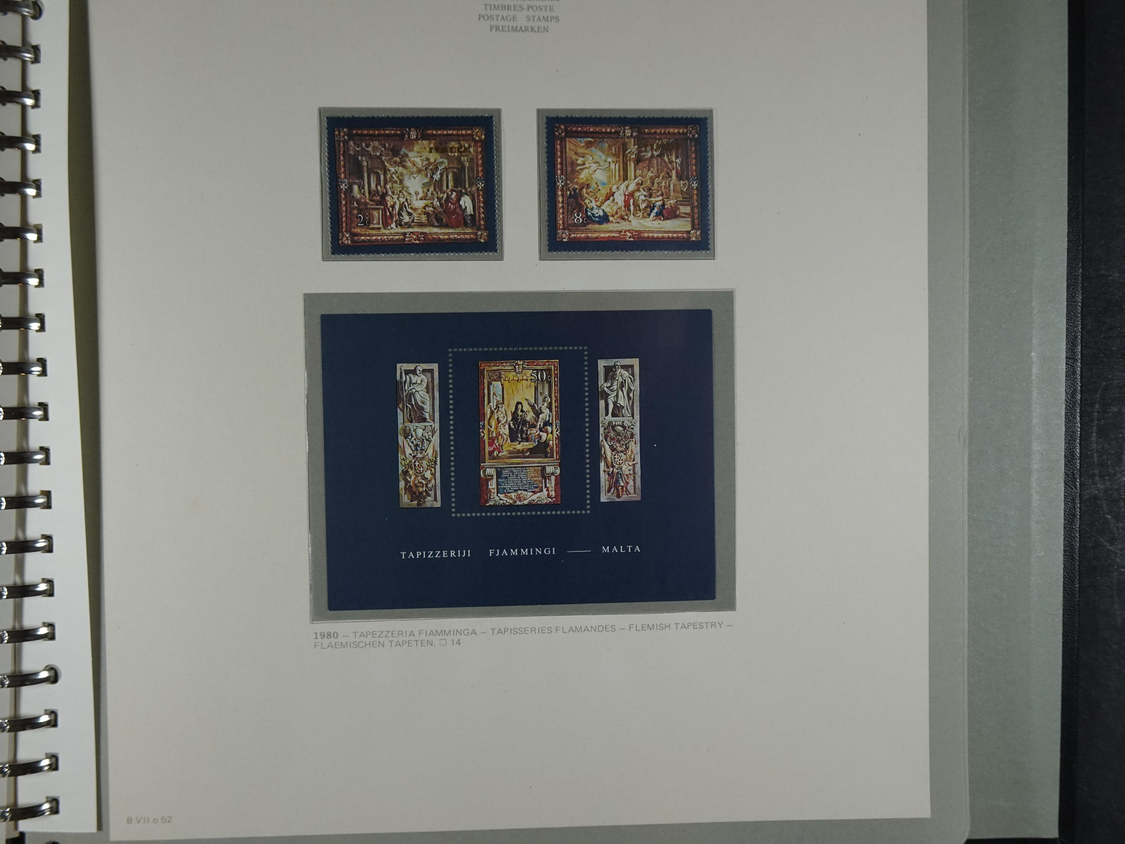 Compleet postfrisse verzameling 1964 - 1984 incl. blokken. 69