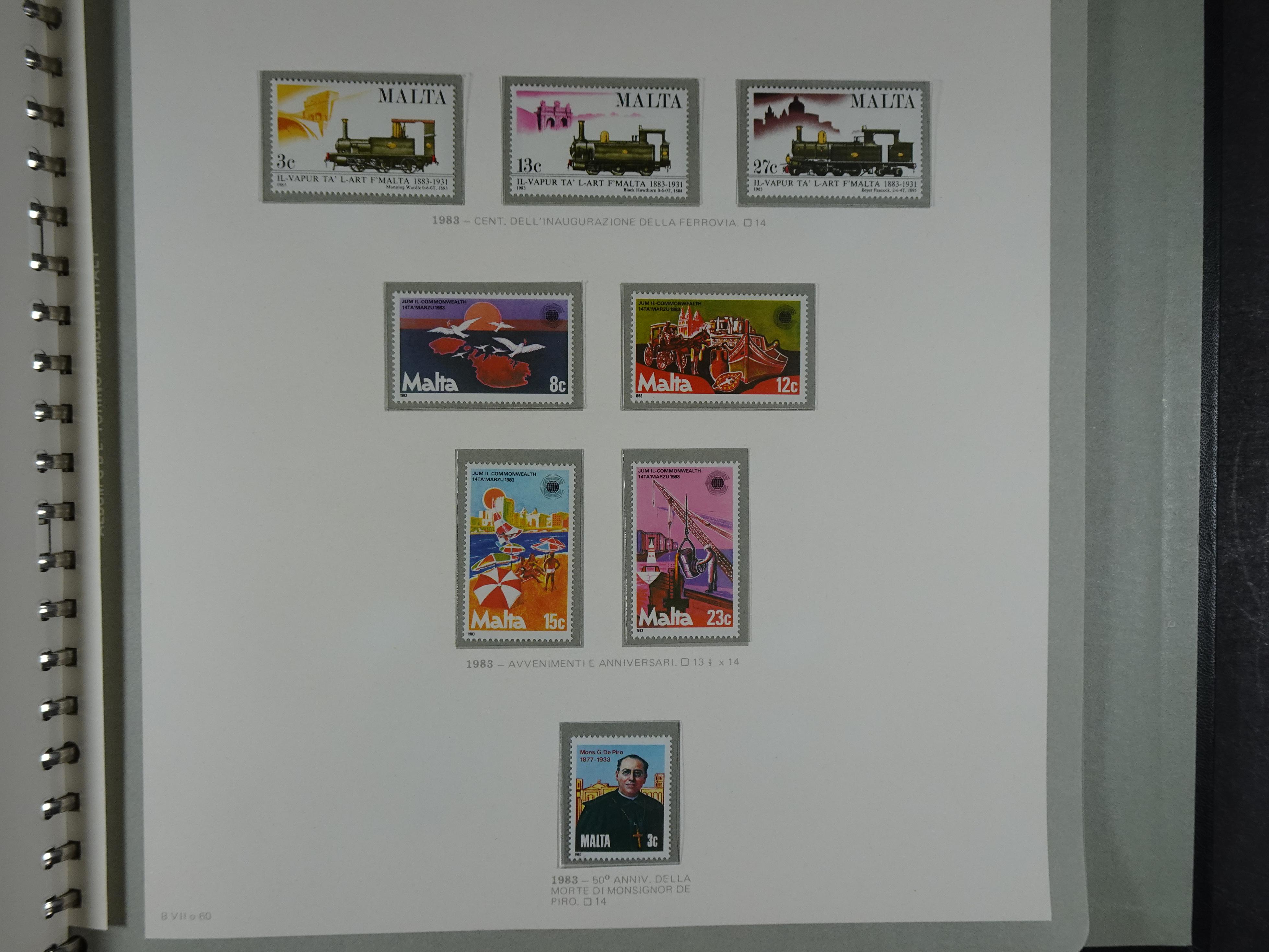 Compleet postfrisse verzameling 1964 - 1984 incl. blokken. 83