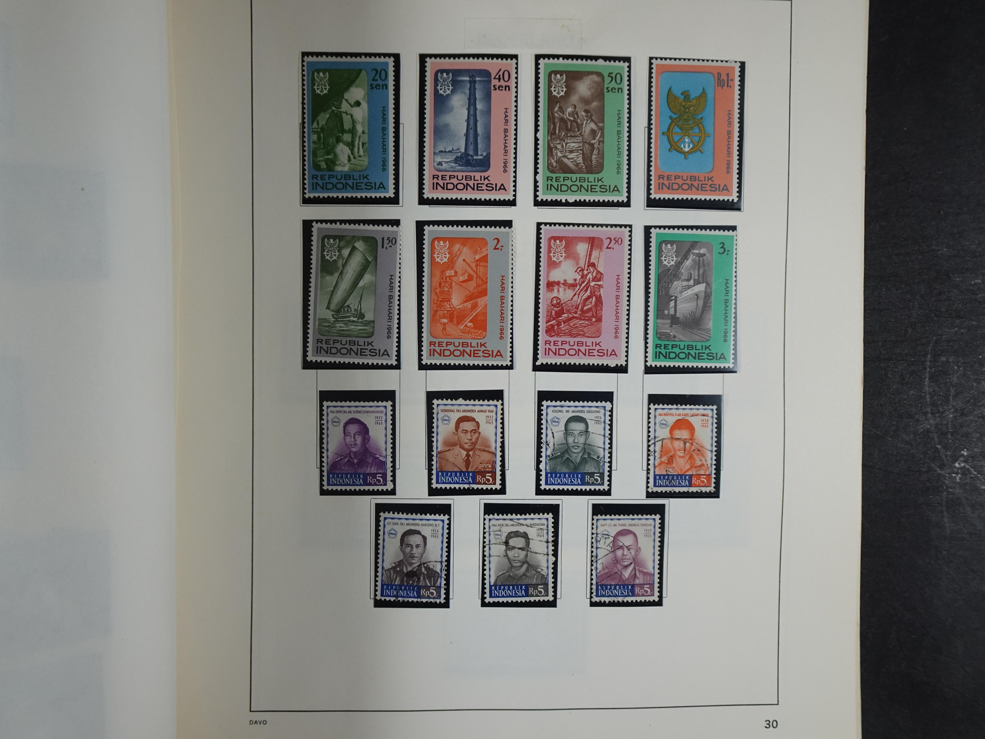 Leuke collectie met Indonesië. 33