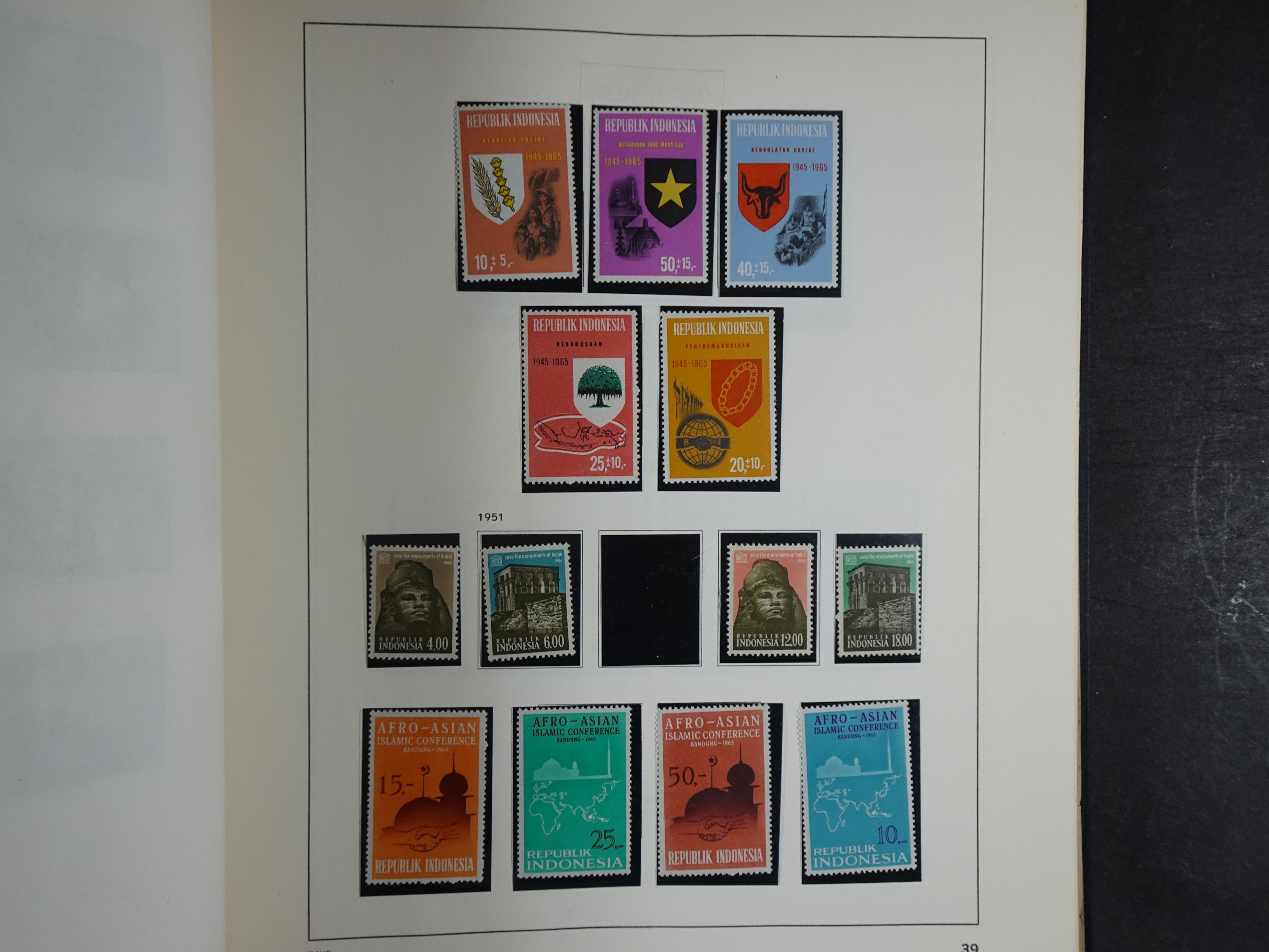 Leuke collectie met Indonesië. 63