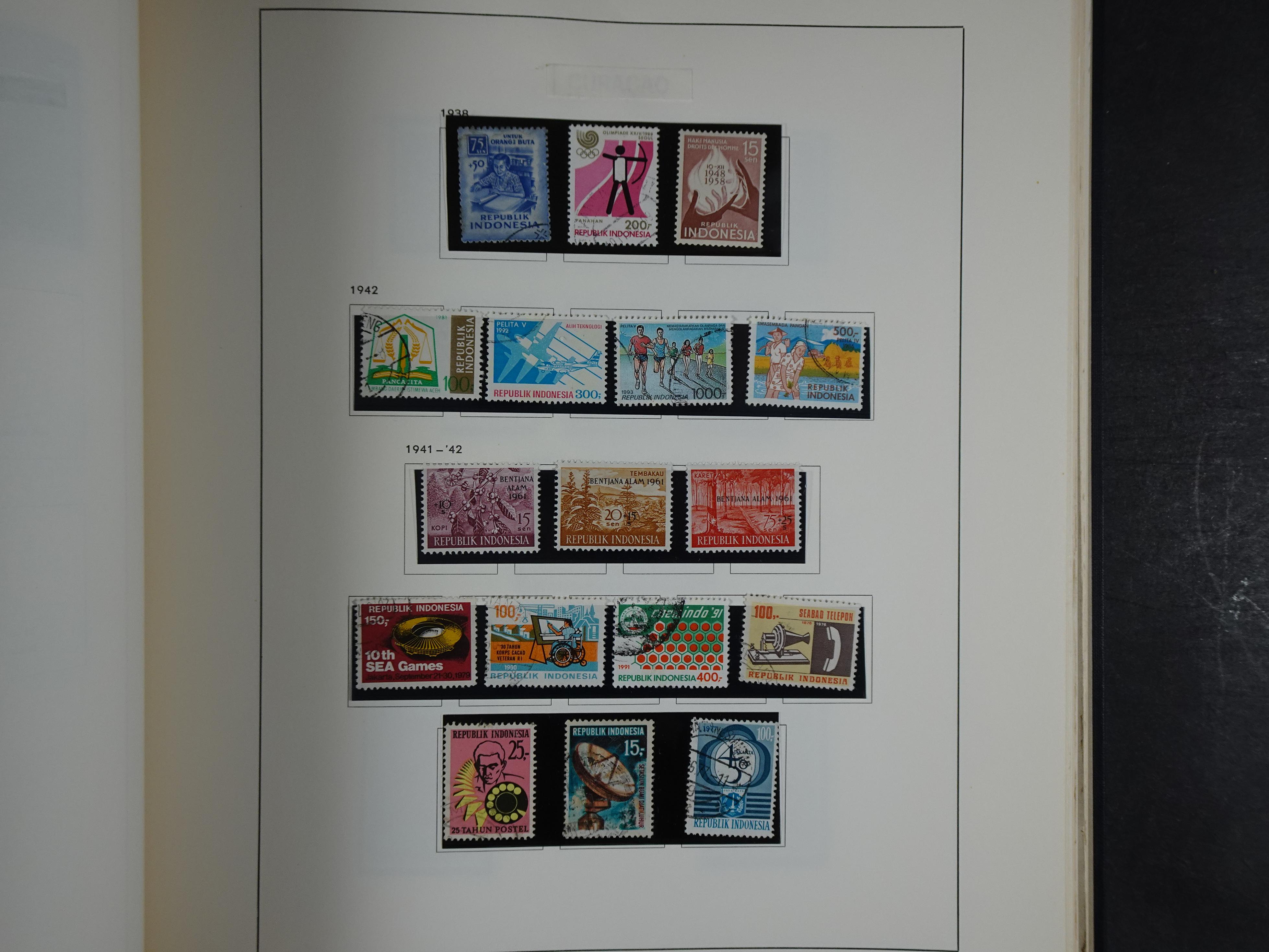 Leuke collectie met Indonesië. 68