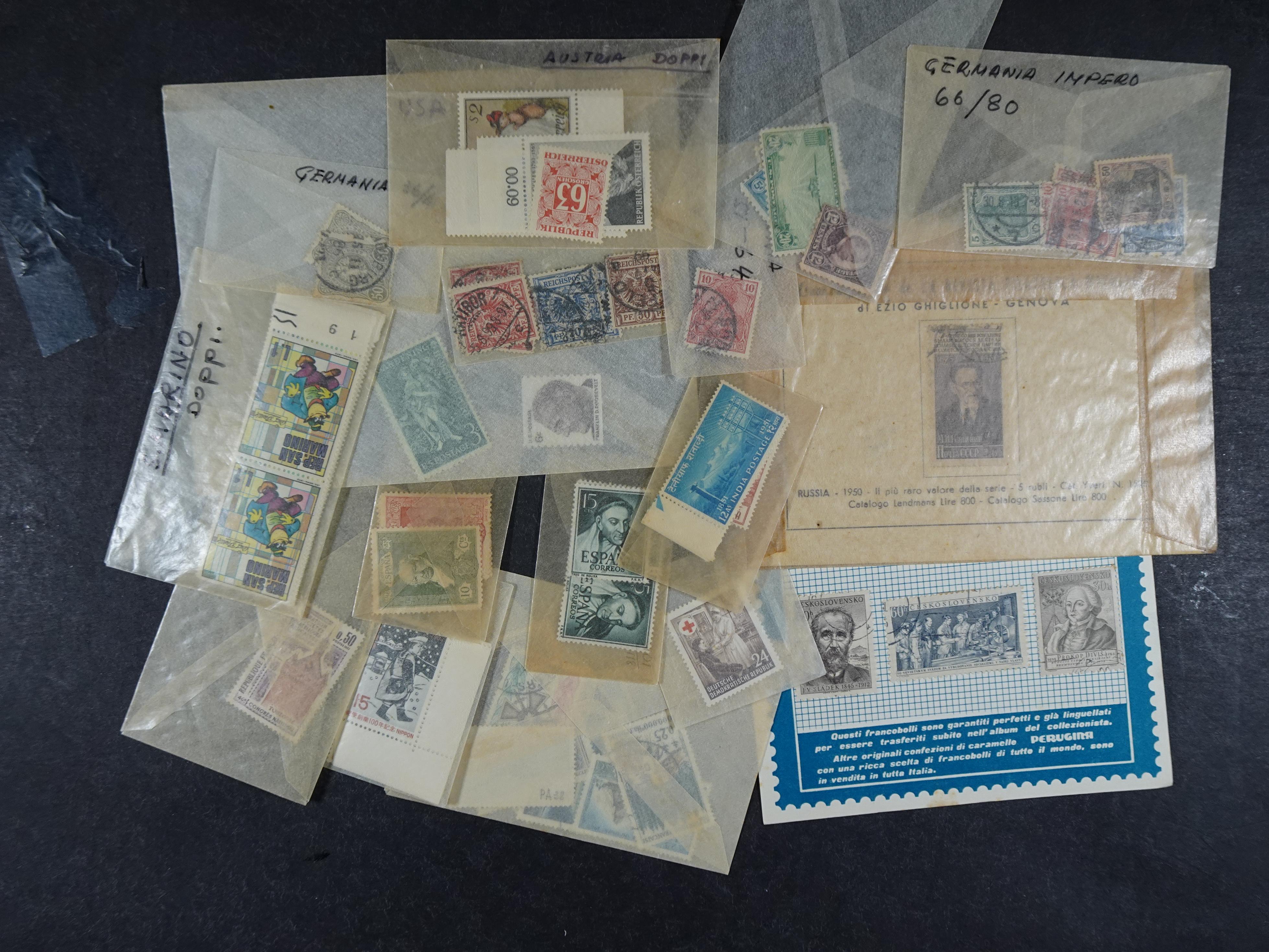 Gehele wereld in zakjes groten deels postfris. 2