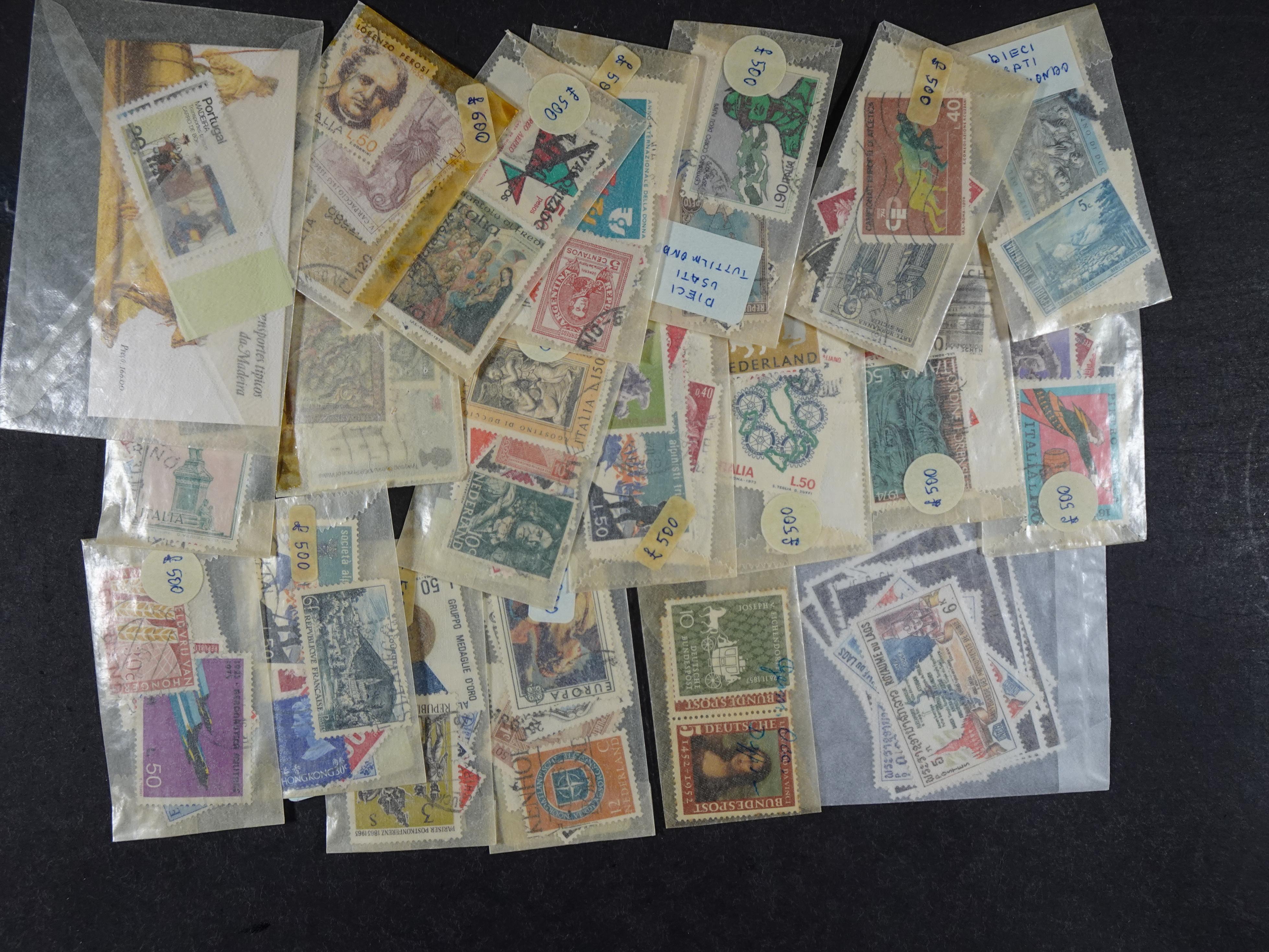 Gehele wereld in zakjes groten deels postfris. 10