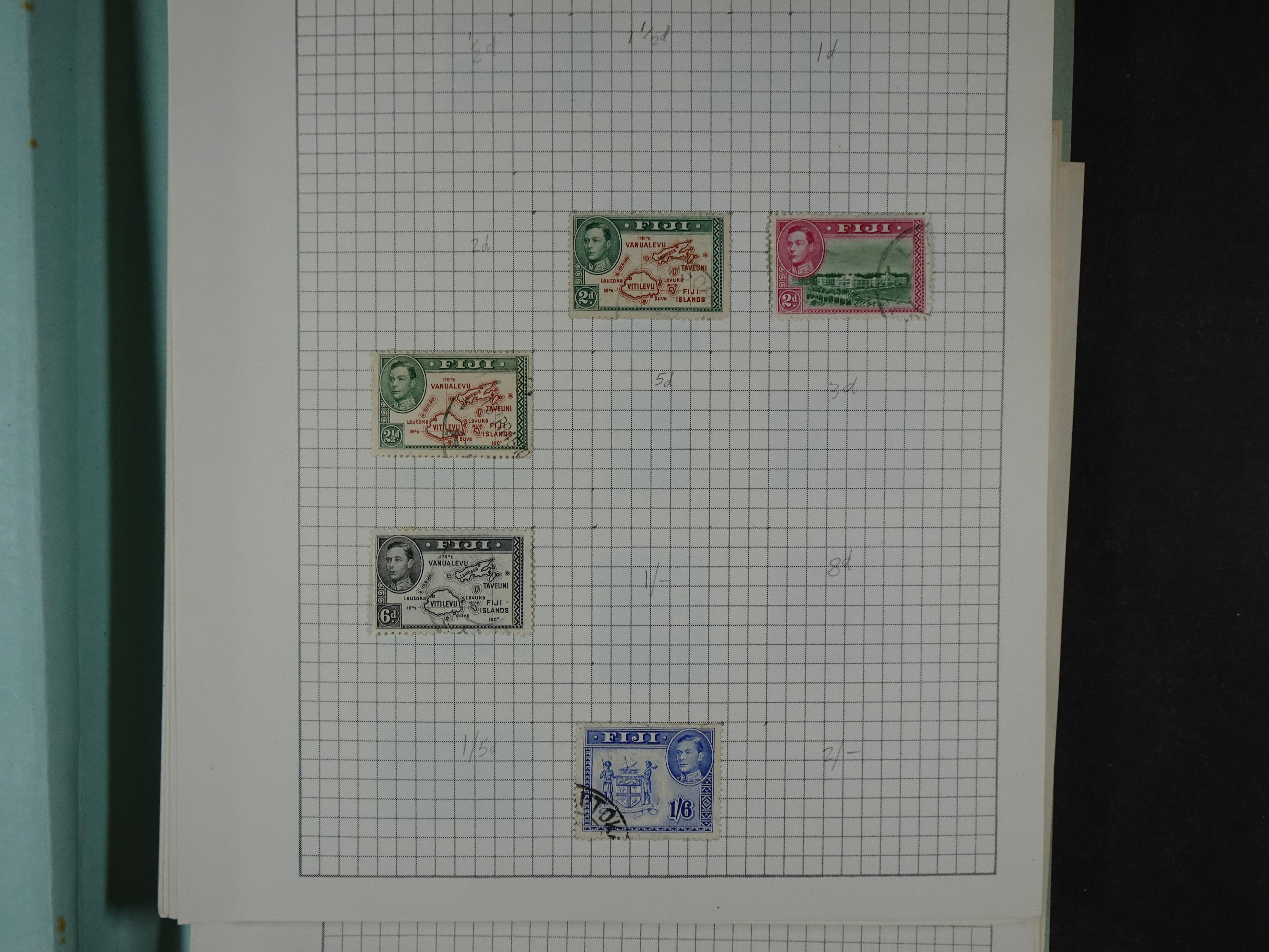 Aardige collectie met betere zegels. 16