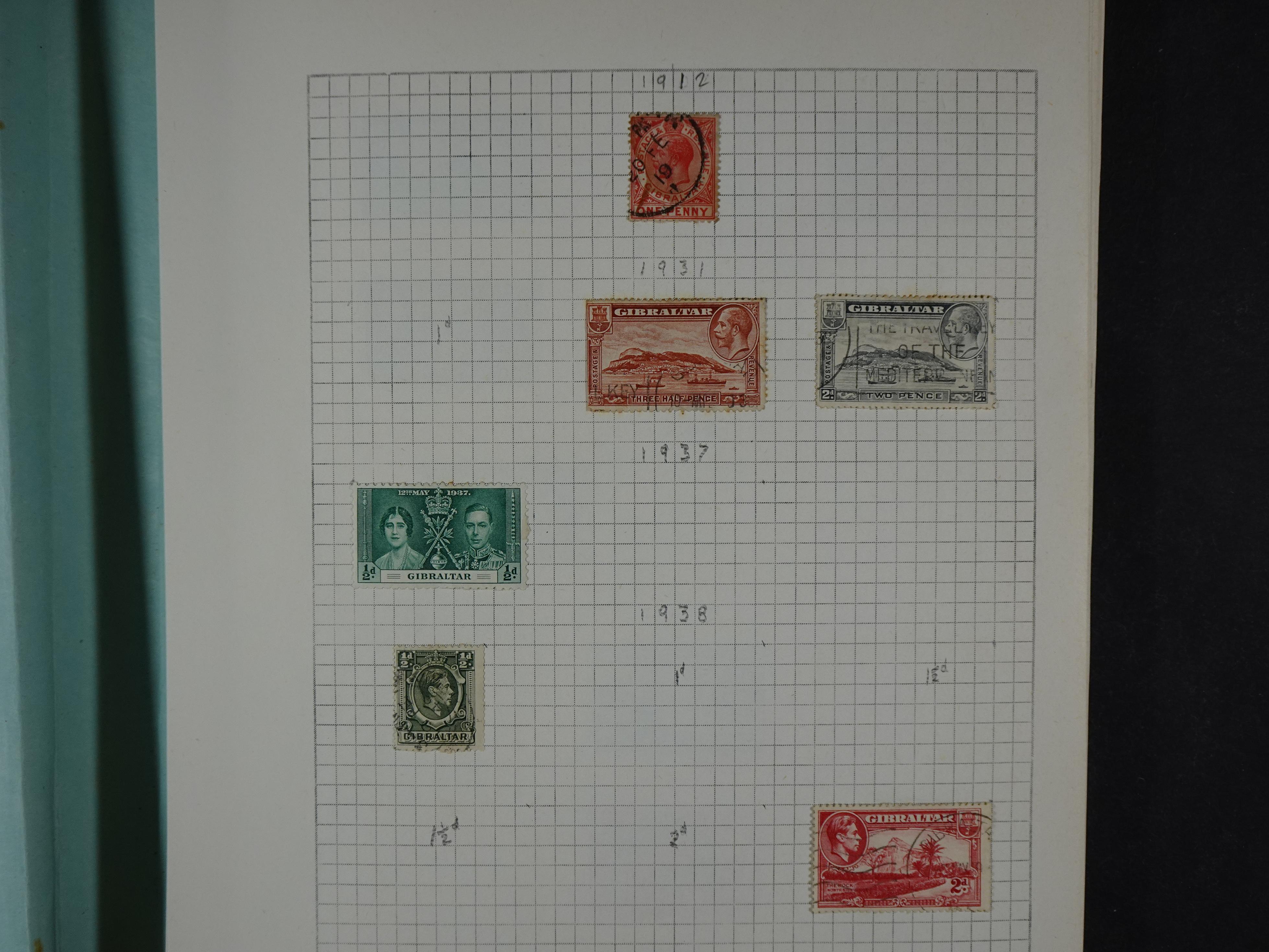 Aardige collectie met betere zegels. 22