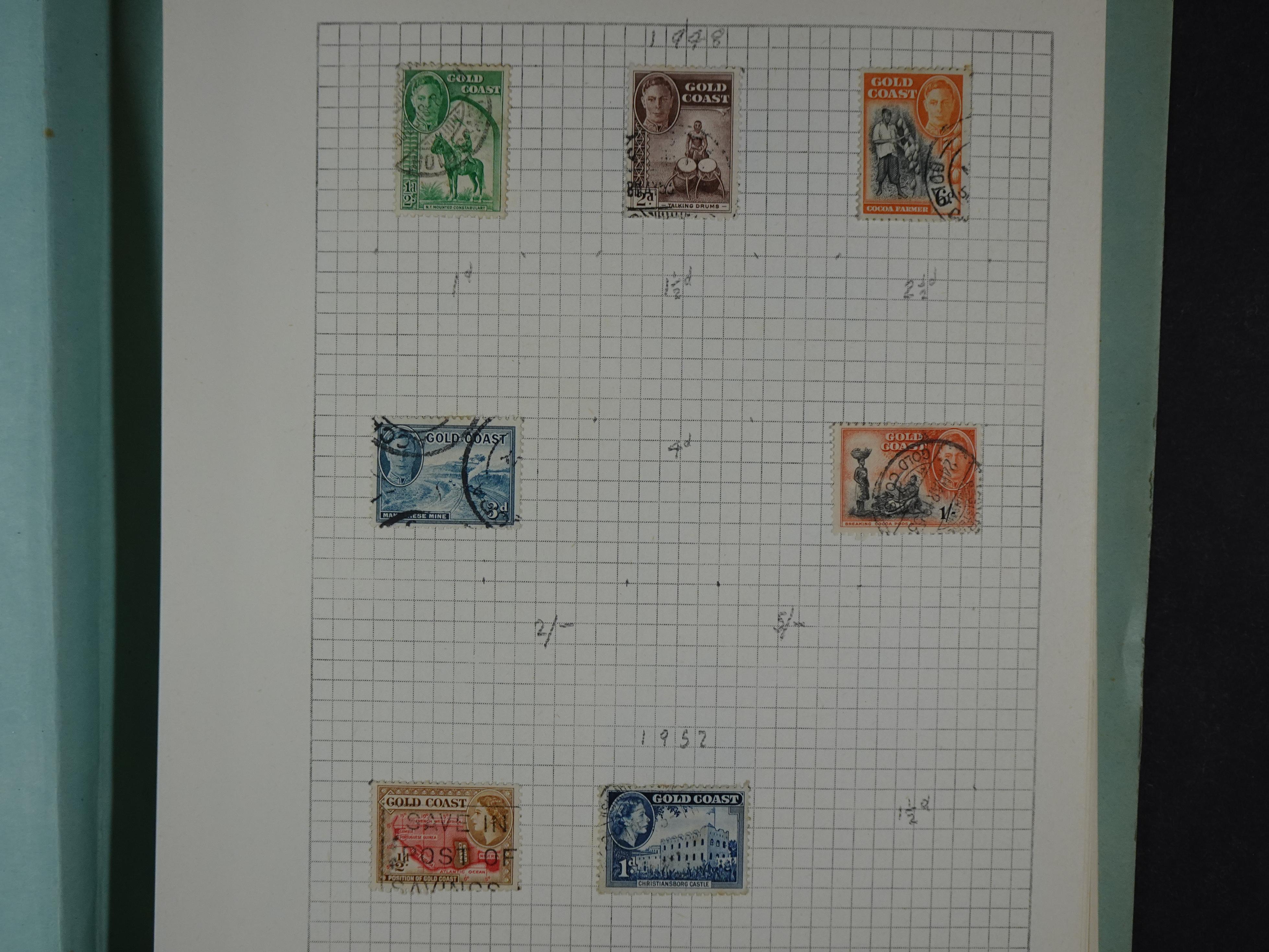 Aardige collectie met betere zegels. 29