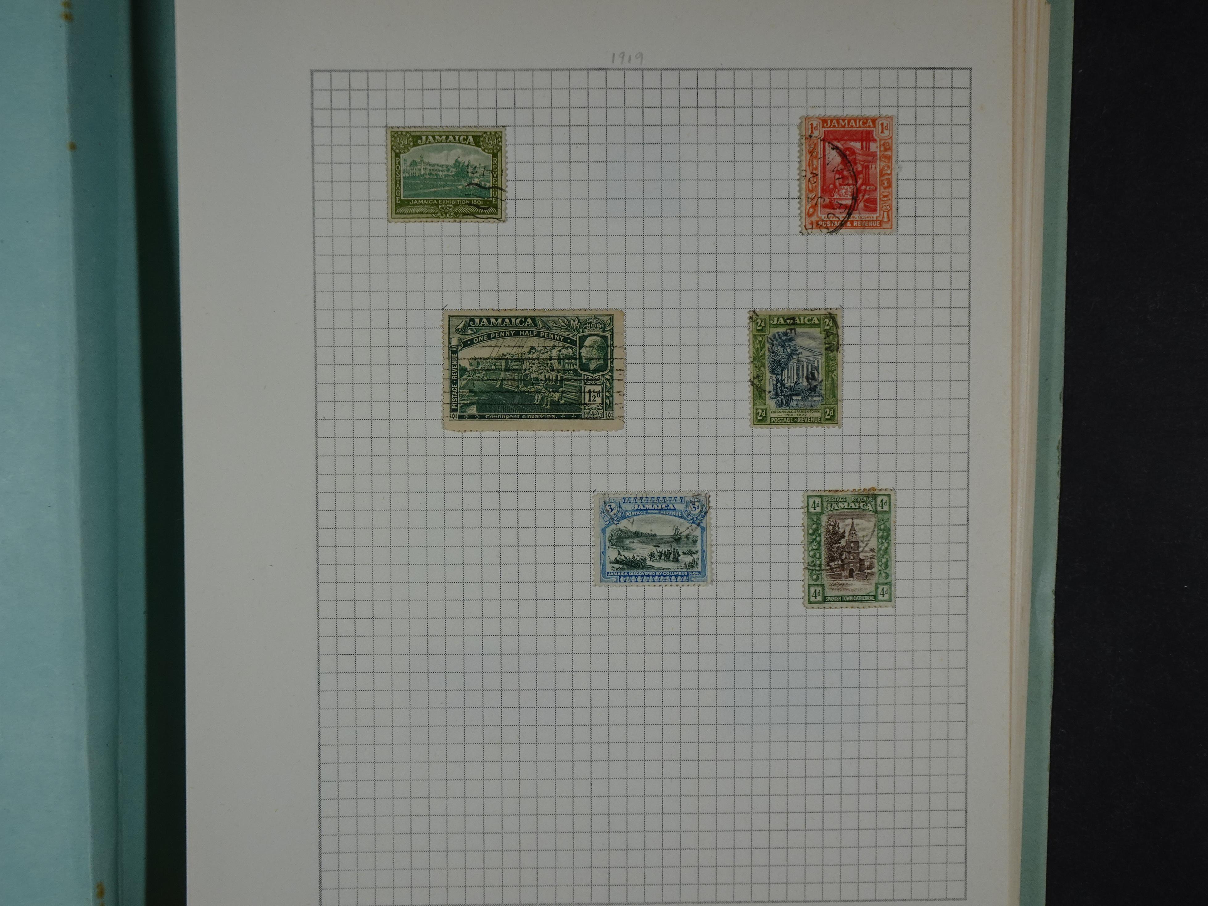 Aardige collectie met betere zegels. 68