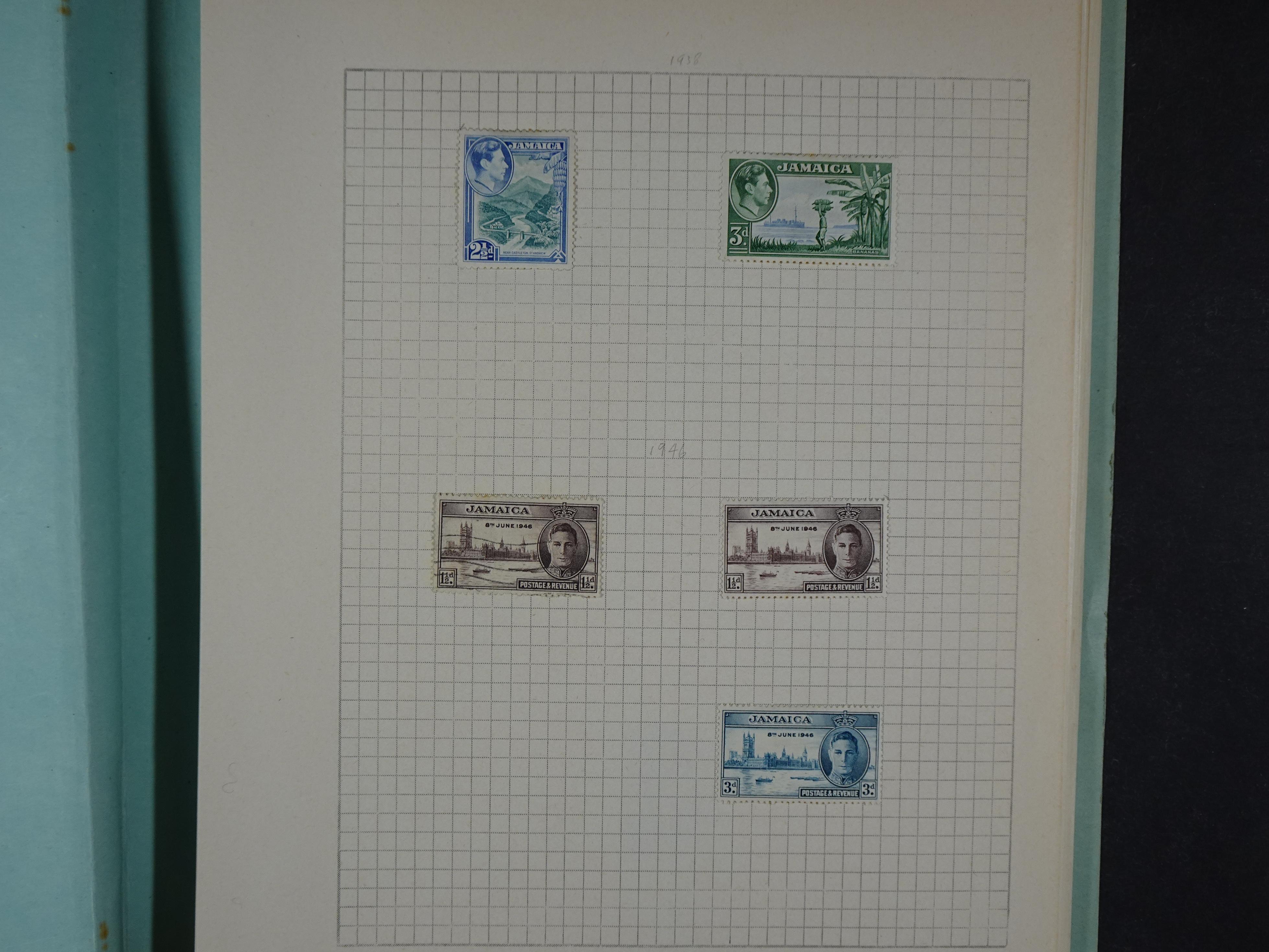 Aardige collectie met betere zegels. 72