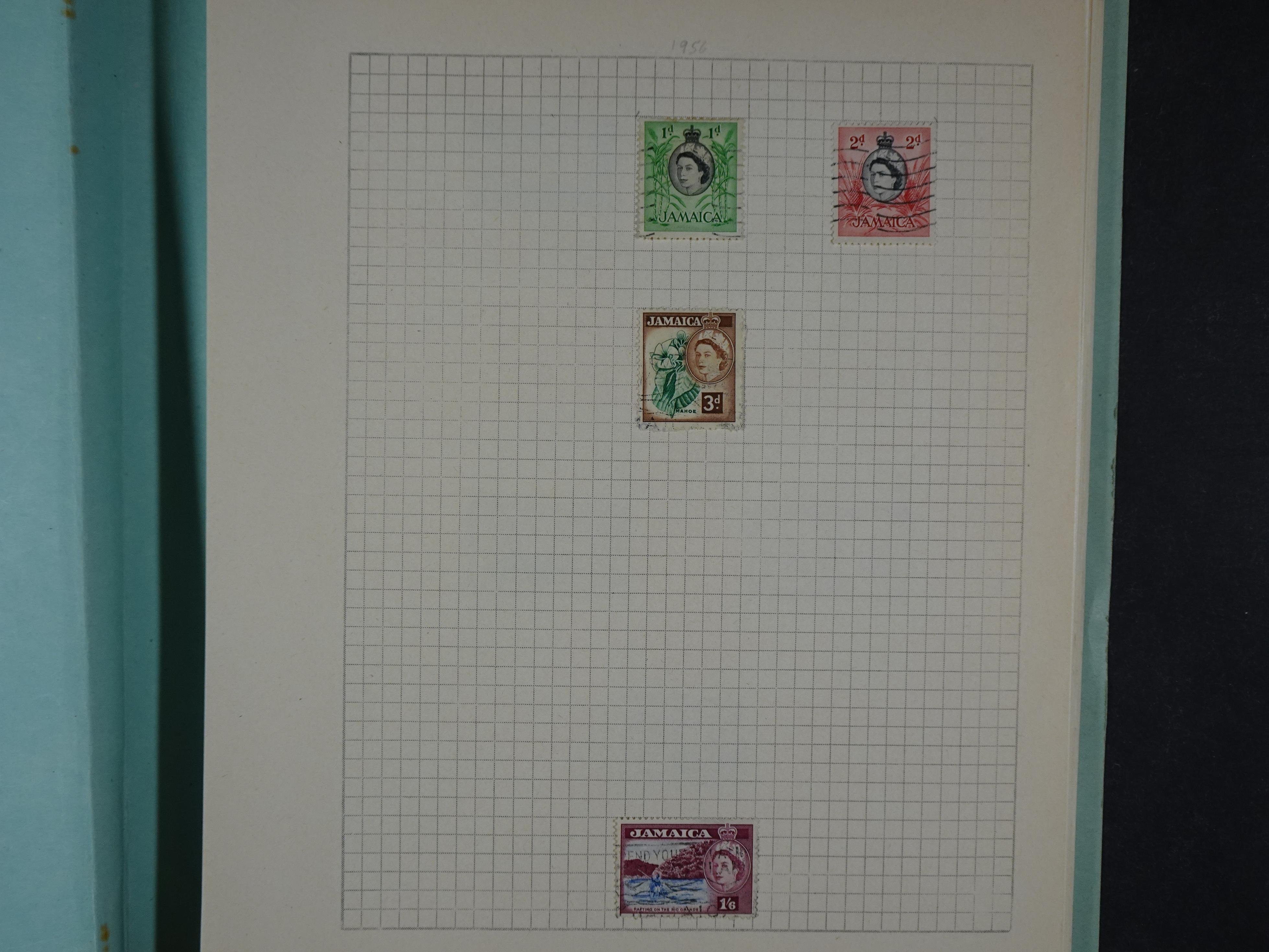 Aardige collectie met betere zegels. 74