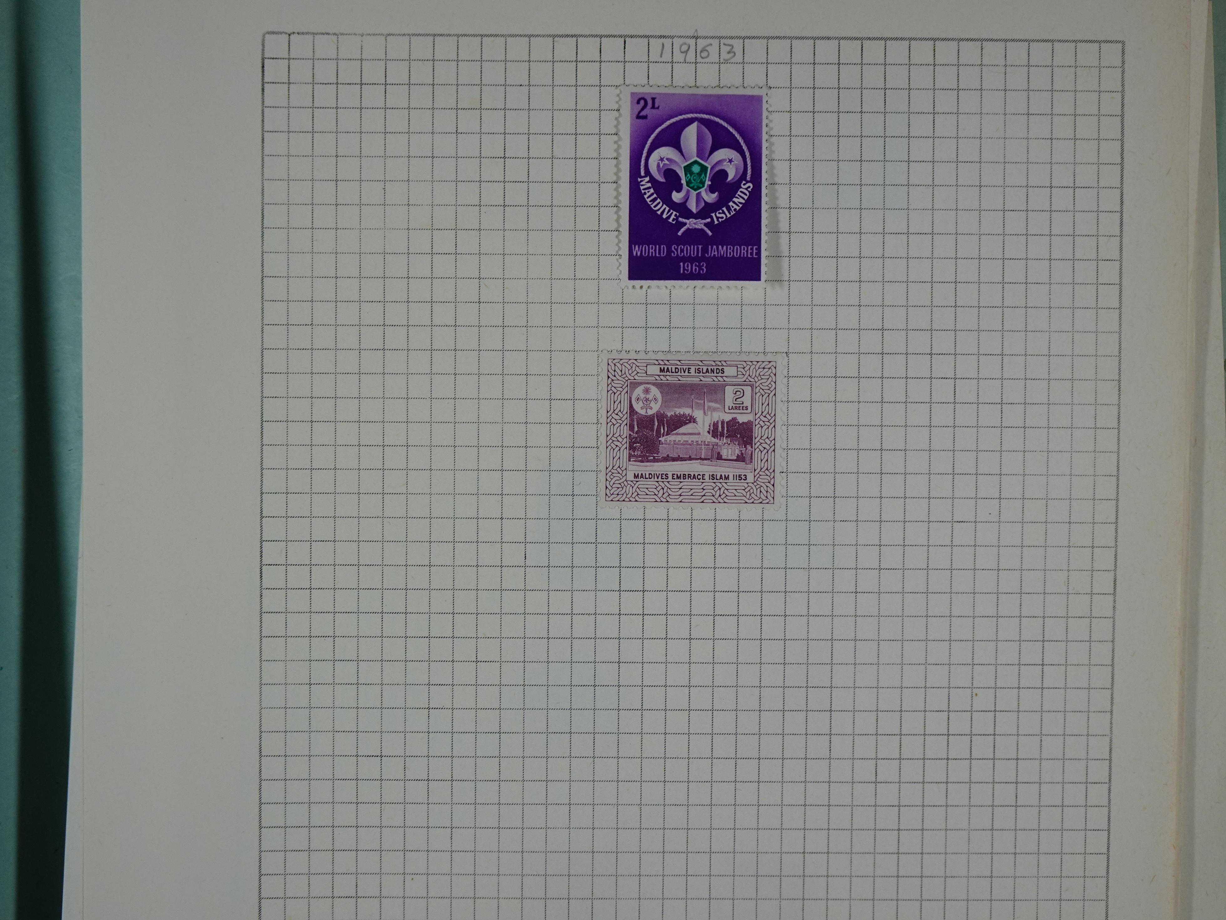 Aardige collectie met betere zegels. 109