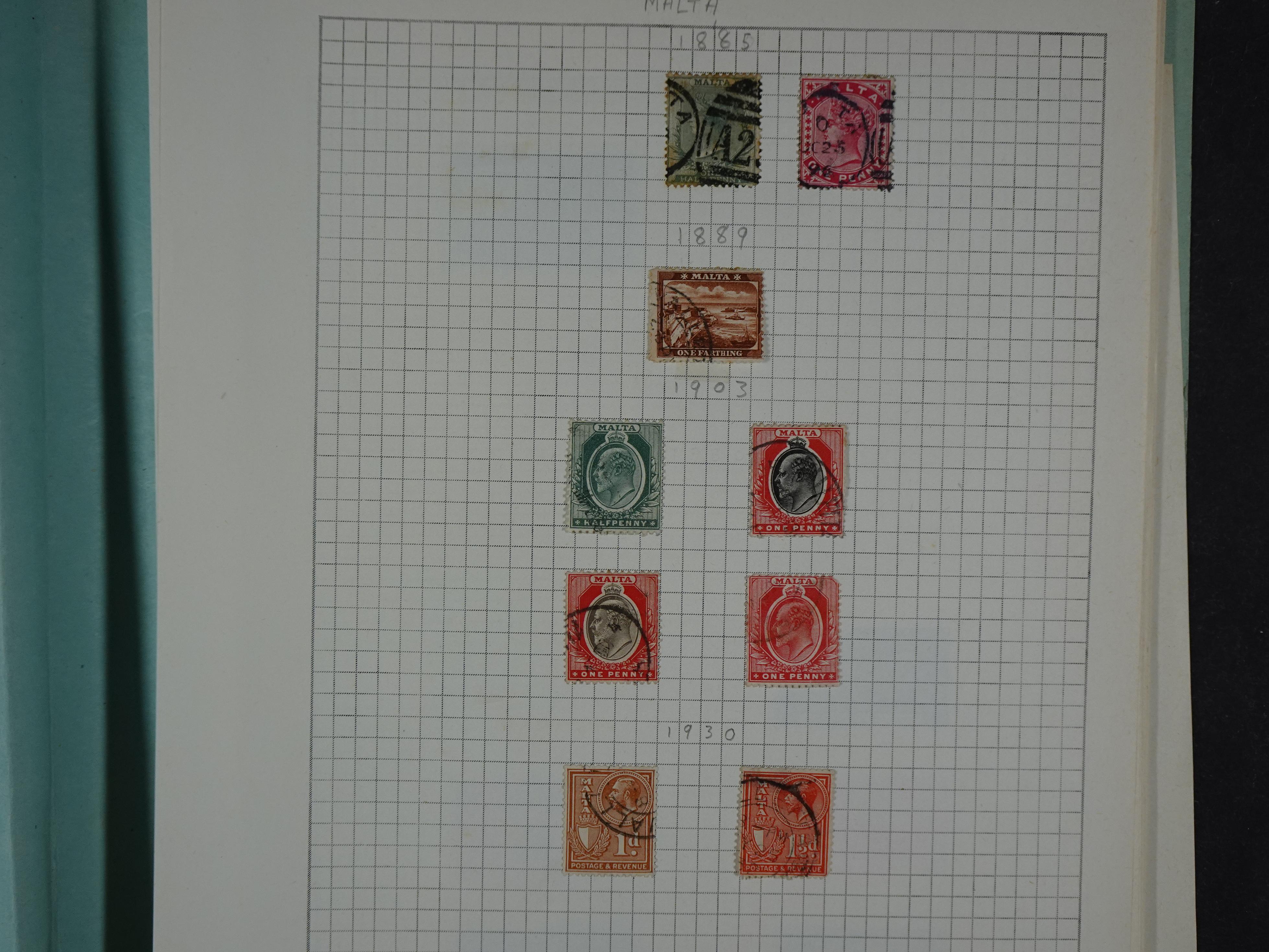 Aardige collectie met betere zegels. 110