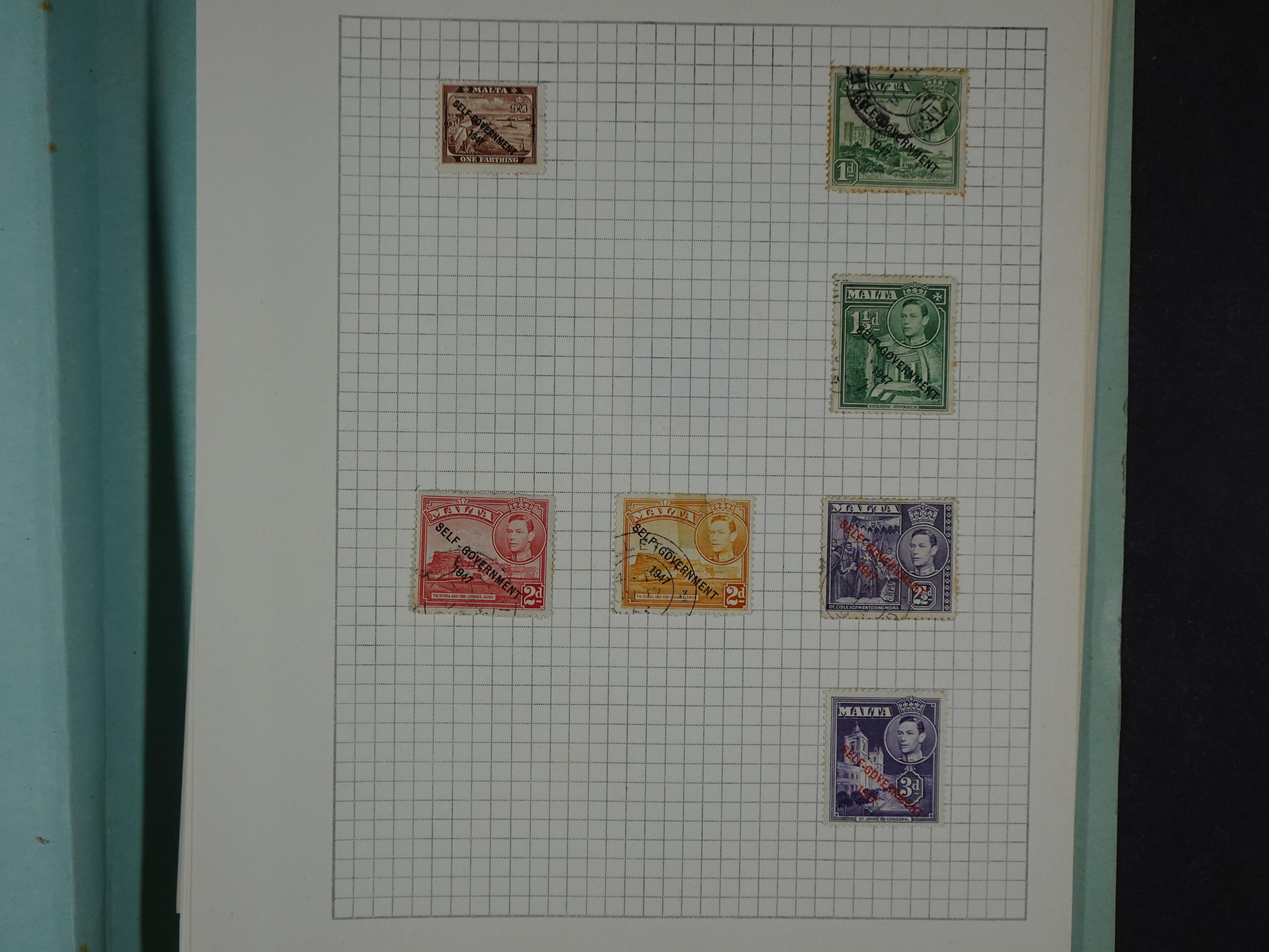 Aardige collectie met betere zegels. 113