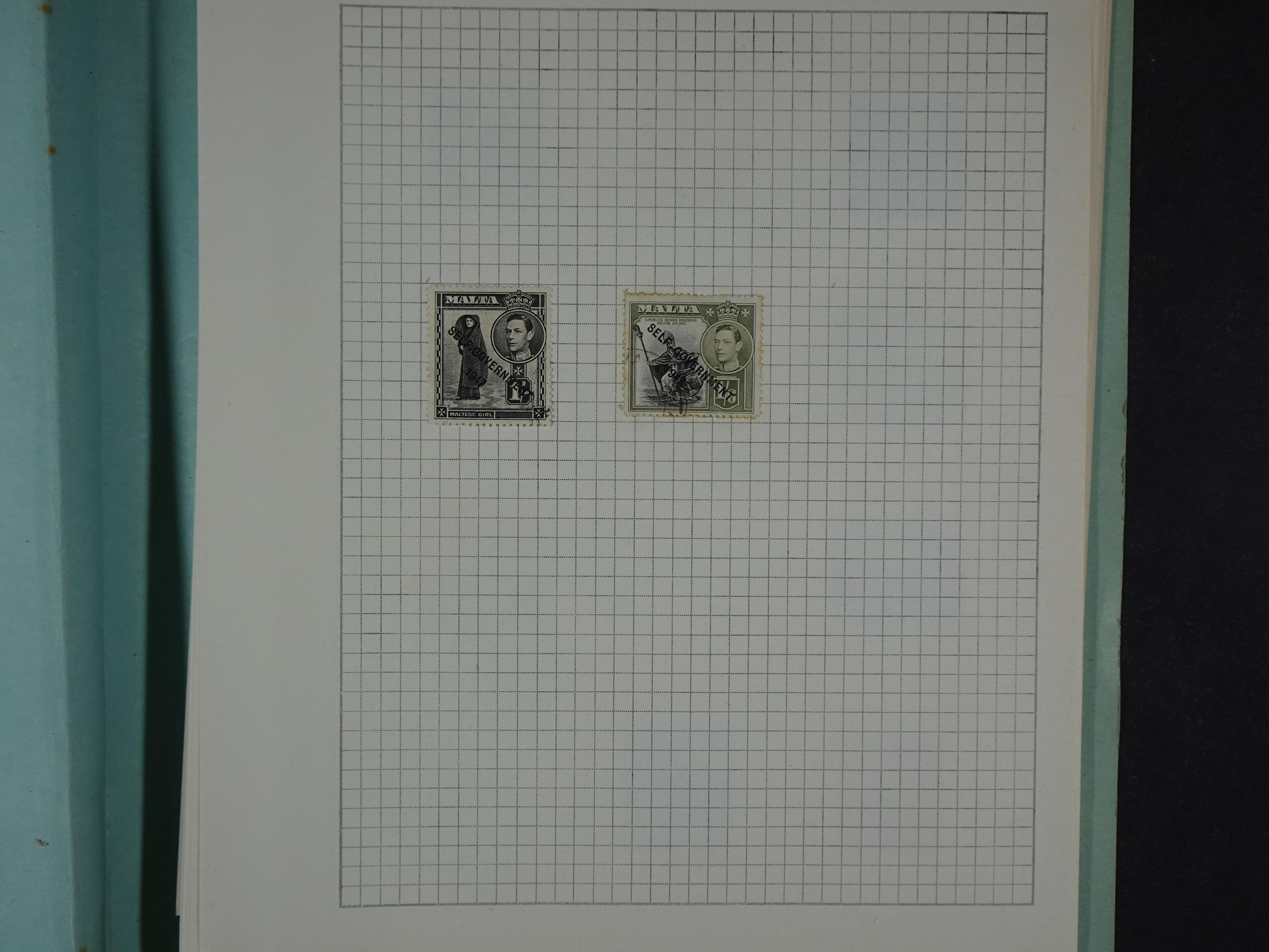 Aardige collectie met betere zegels. 114