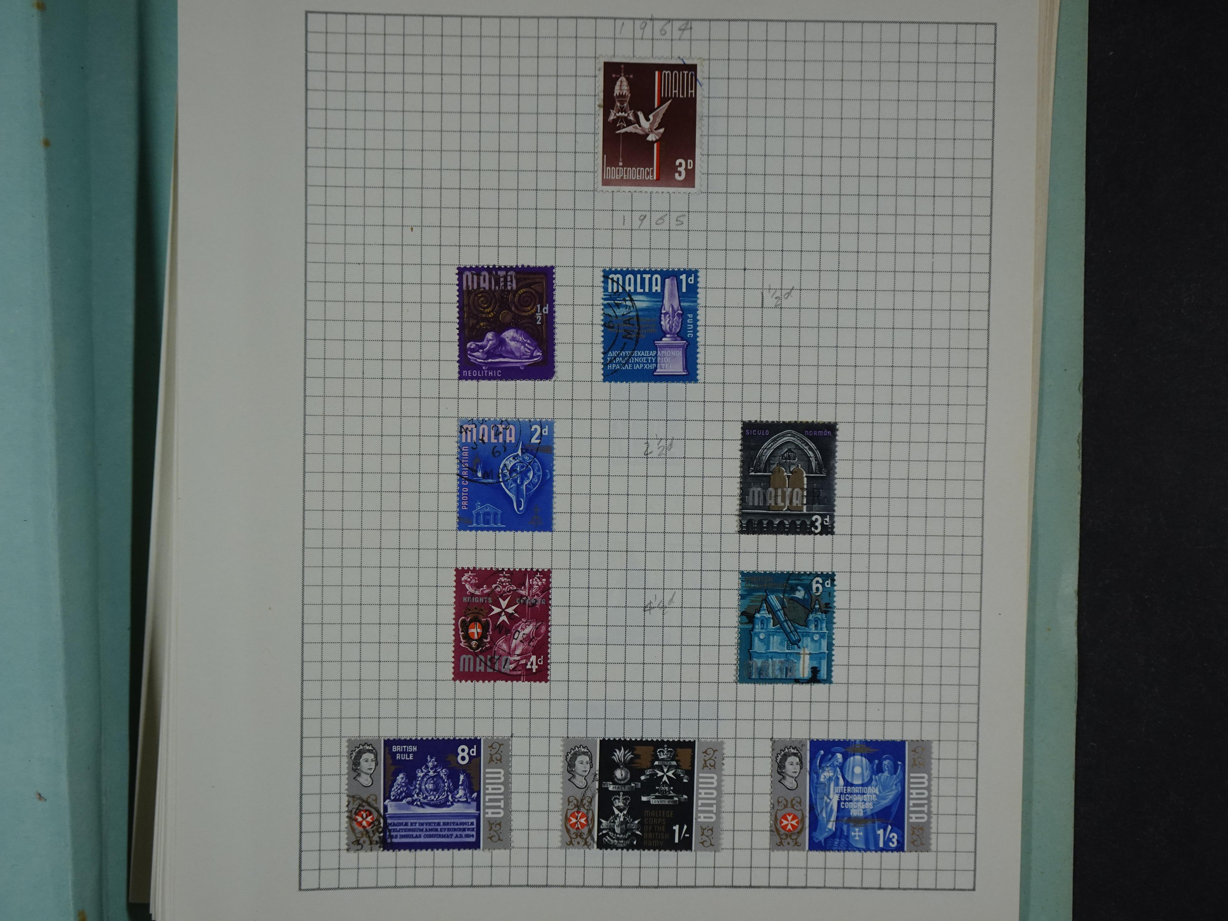 Aardige collectie met betere zegels. 120