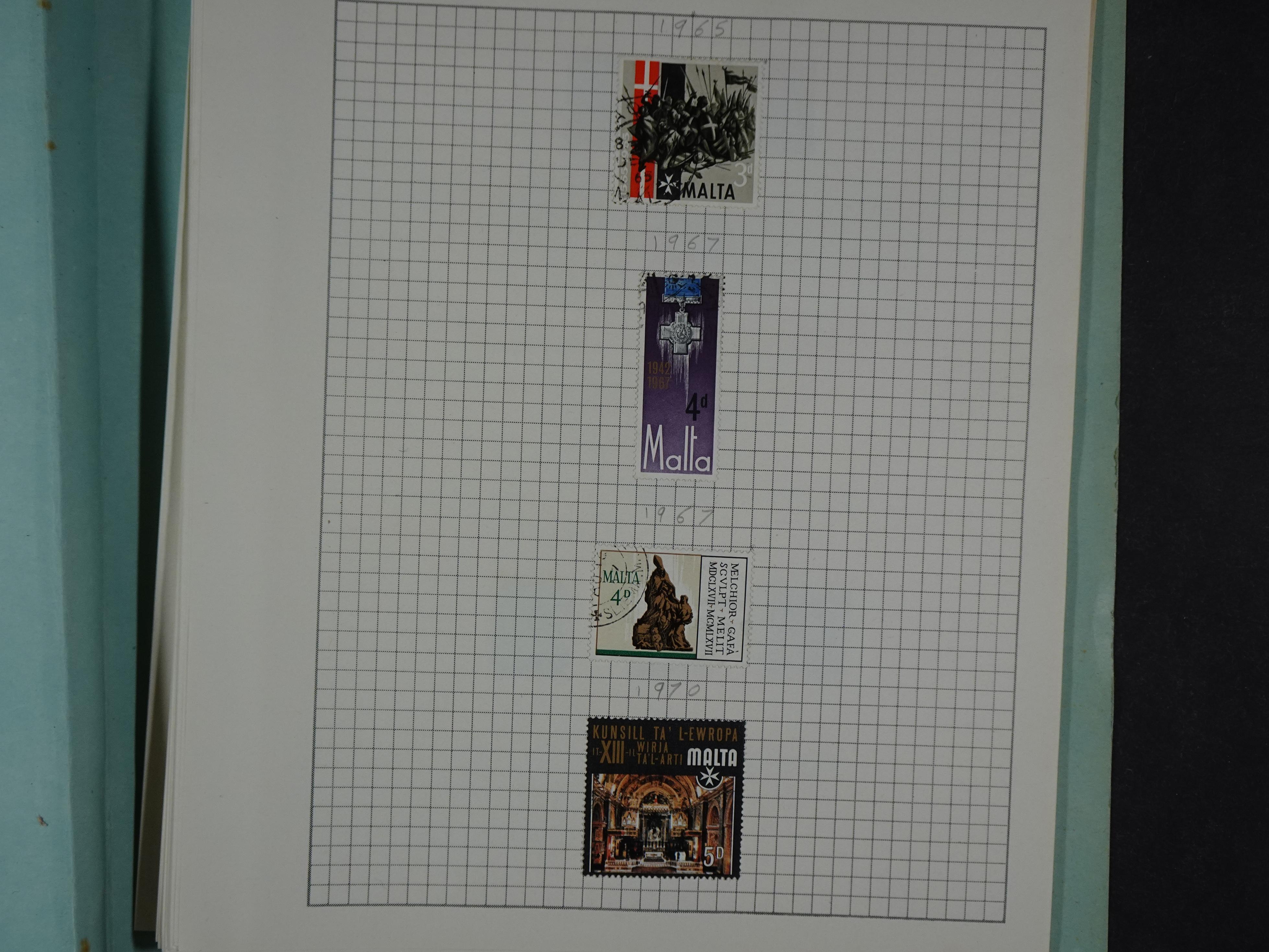 Aardige collectie met betere zegels. 121