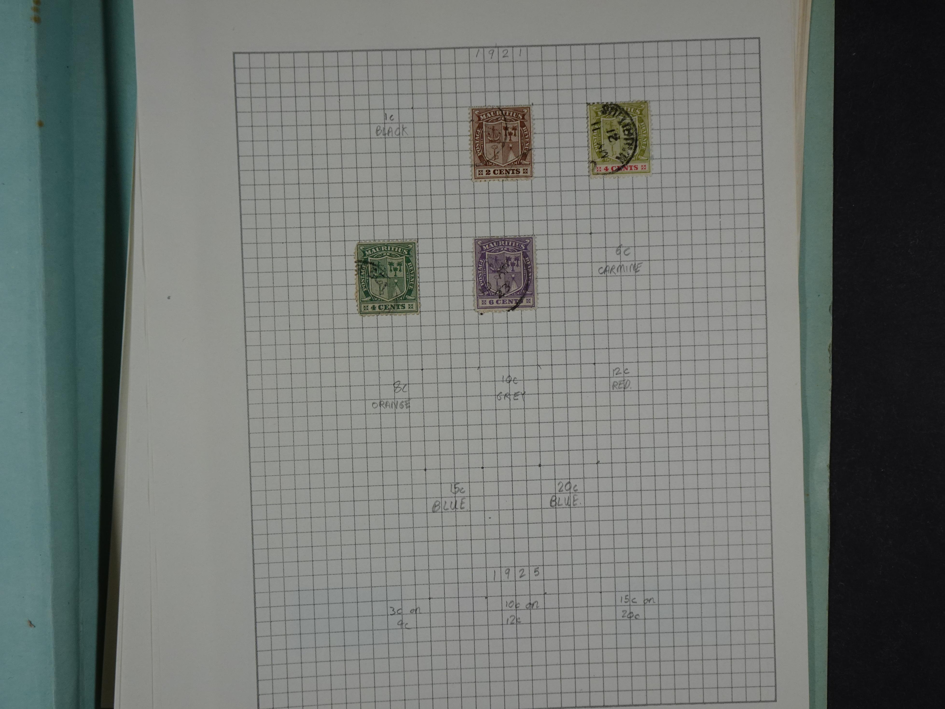 Aardige collectie met betere zegels. 129