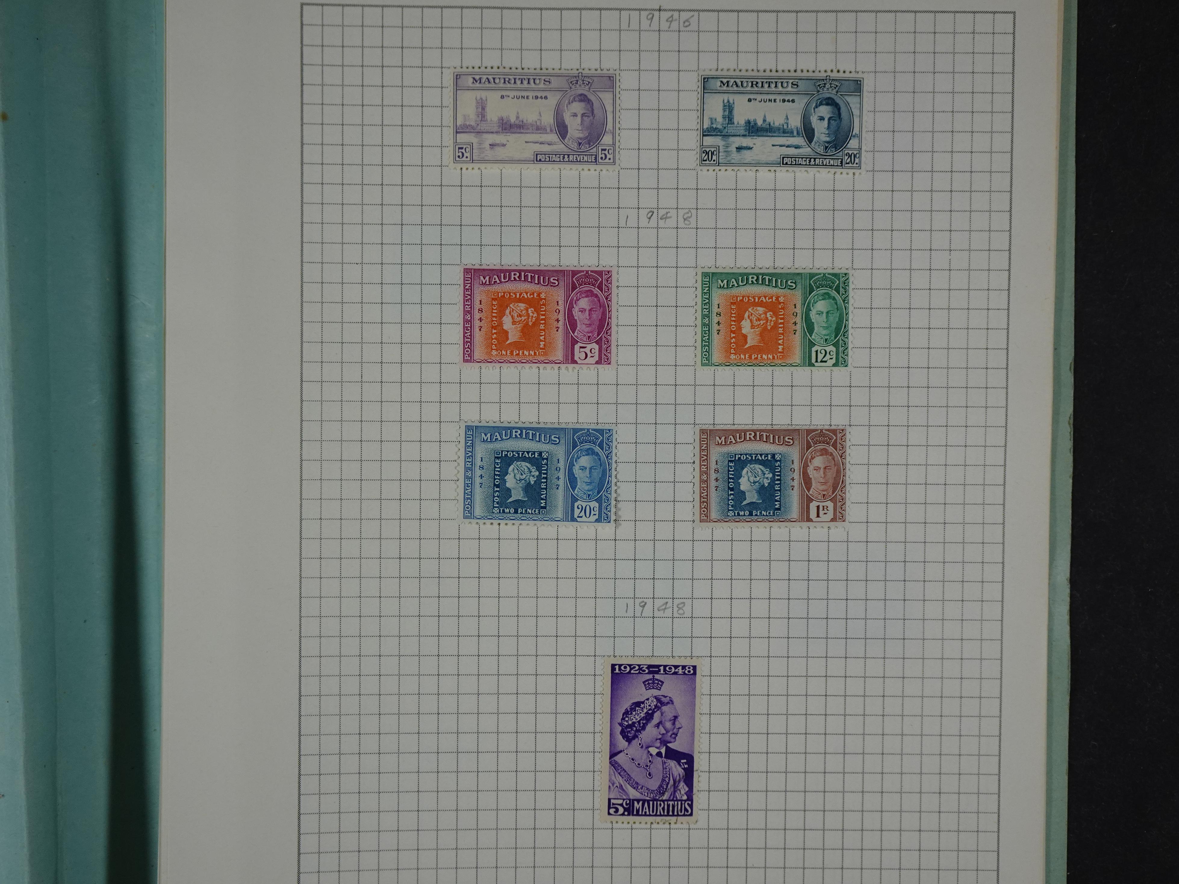 Aardige collectie met betere zegels. 132