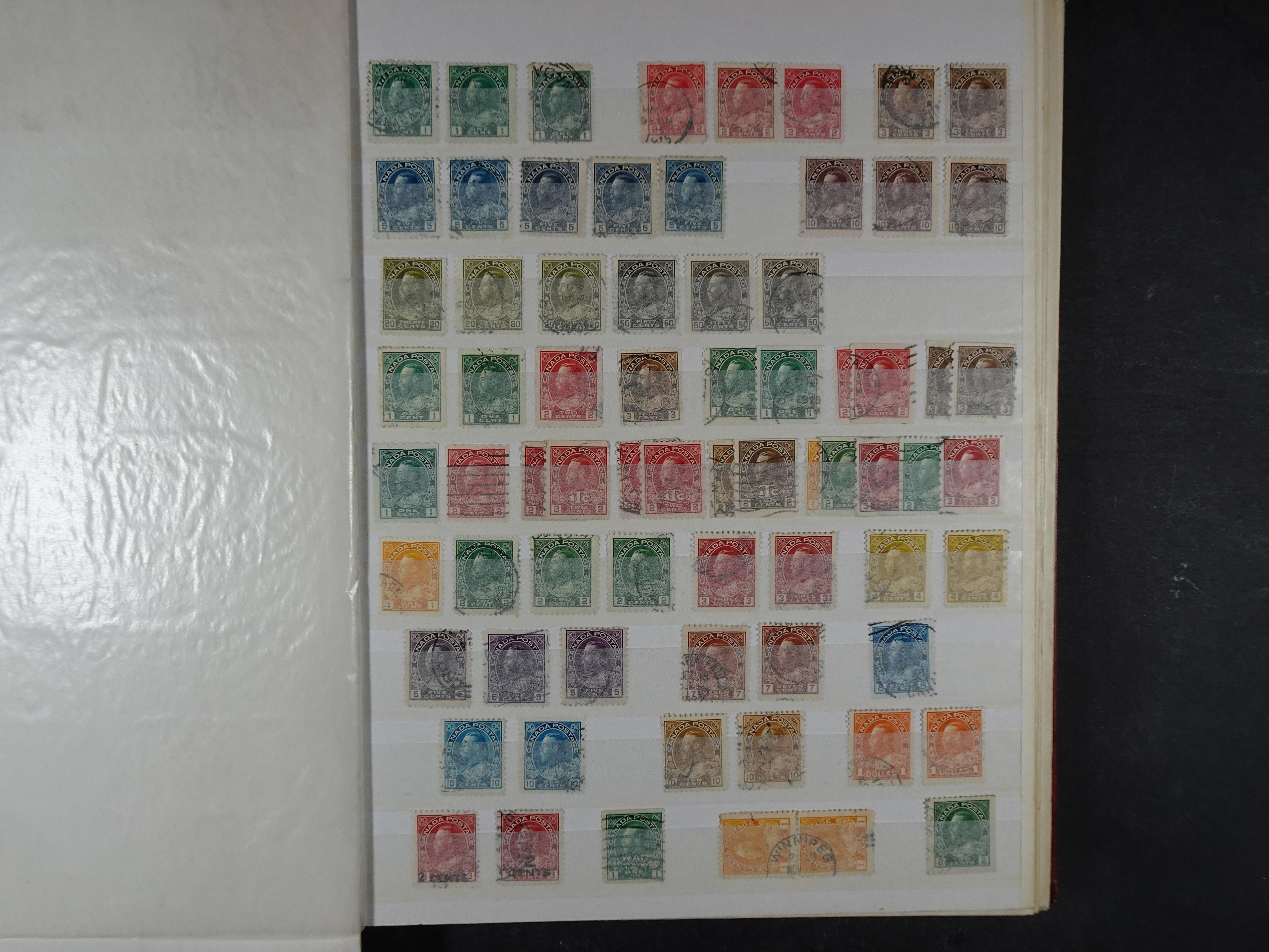 Zeer uitgebreide verzameling vnl. klassiek materiaal met veel betere zegels en prachtige stock New Foundland. 3