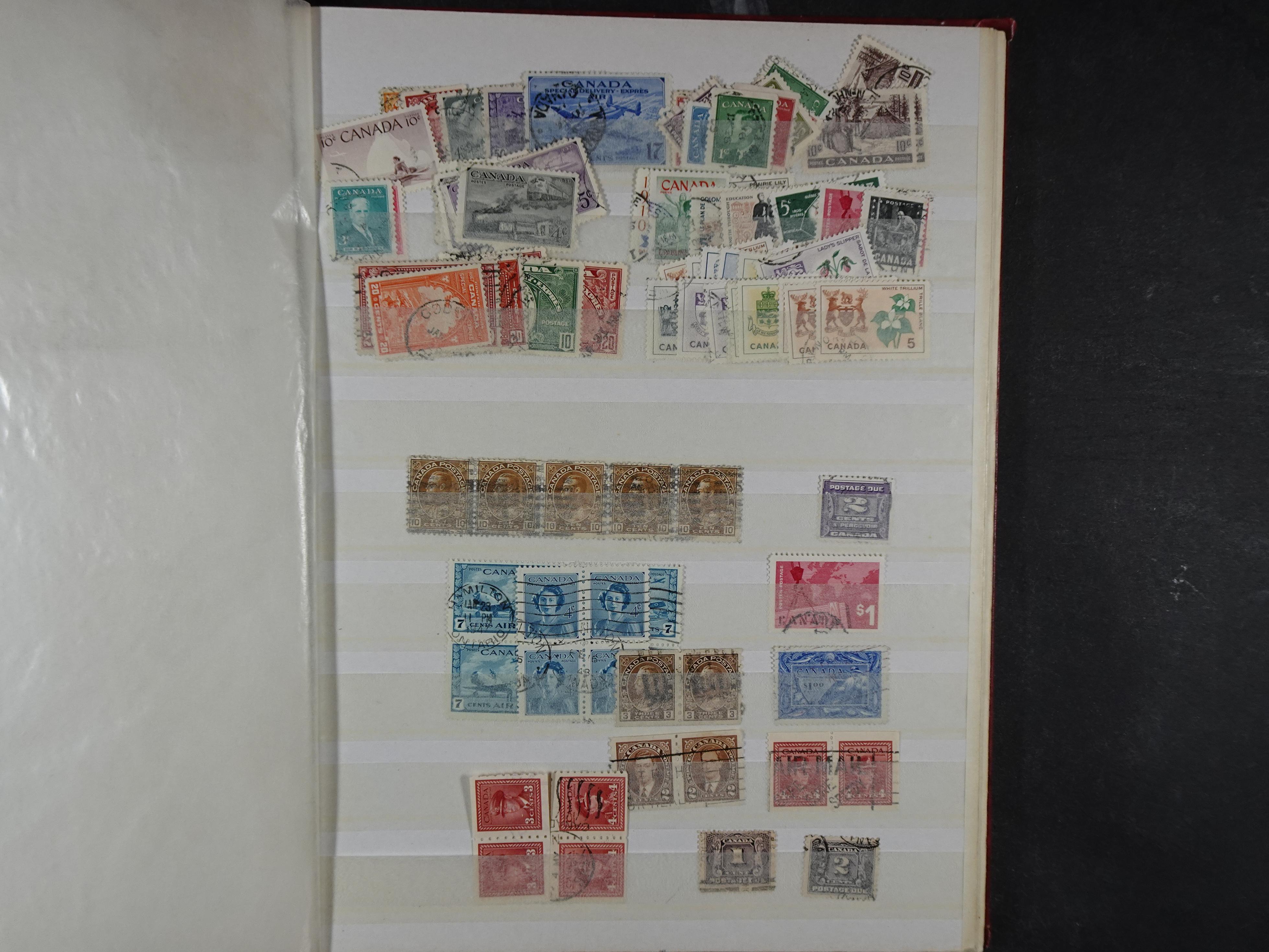 Zeer uitgebreide verzameling vnl. klassiek materiaal met veel betere zegels en prachtige stock New Foundland. 13